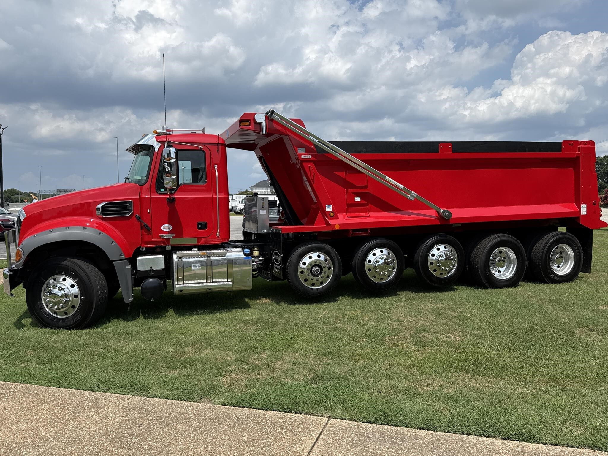 2027 Mack GRANITE