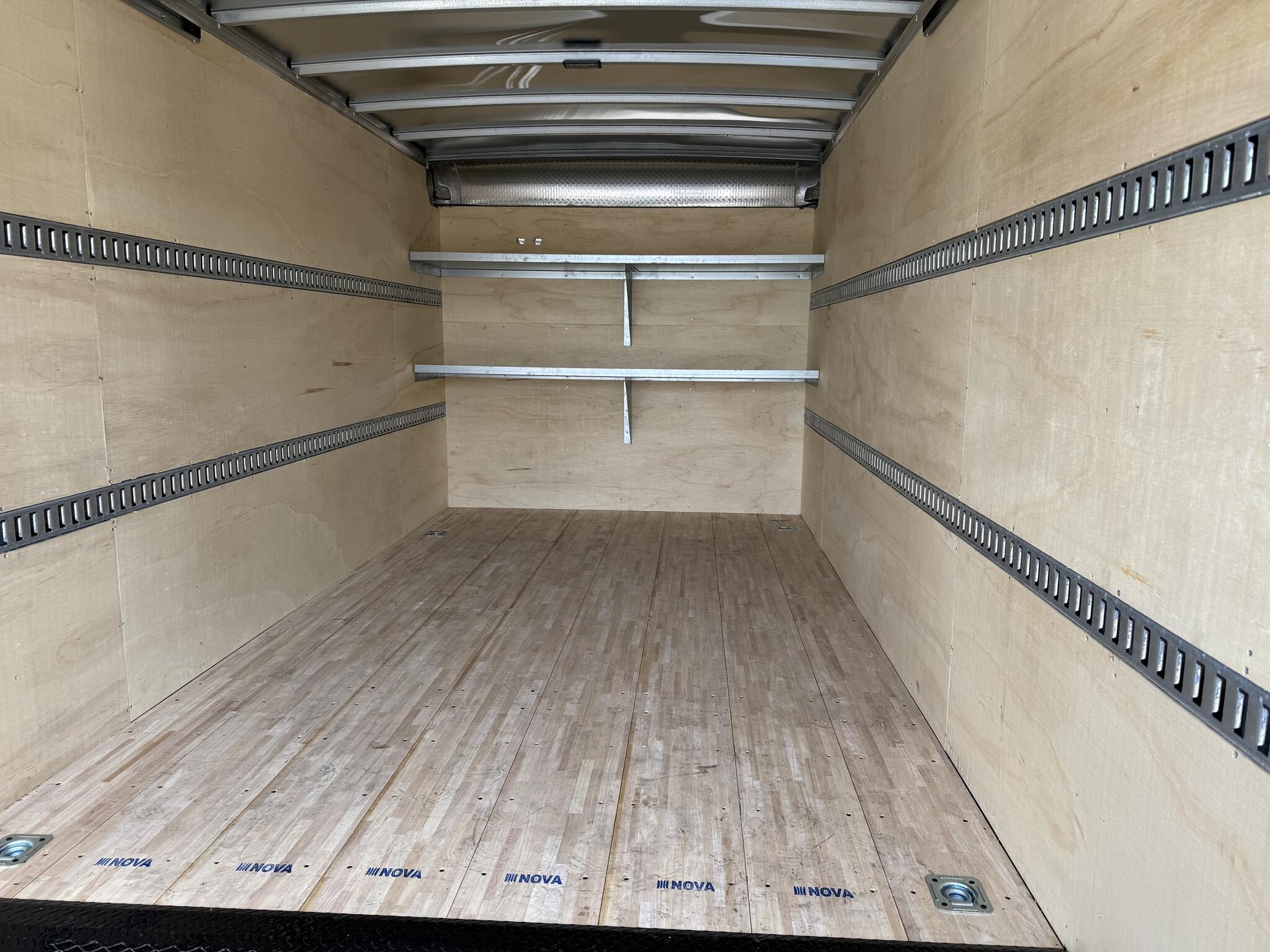 2027 Isuzu NPR HD