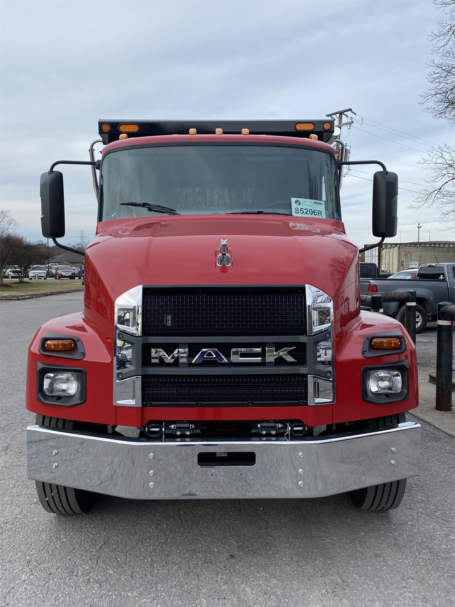 2027 Mack MD7