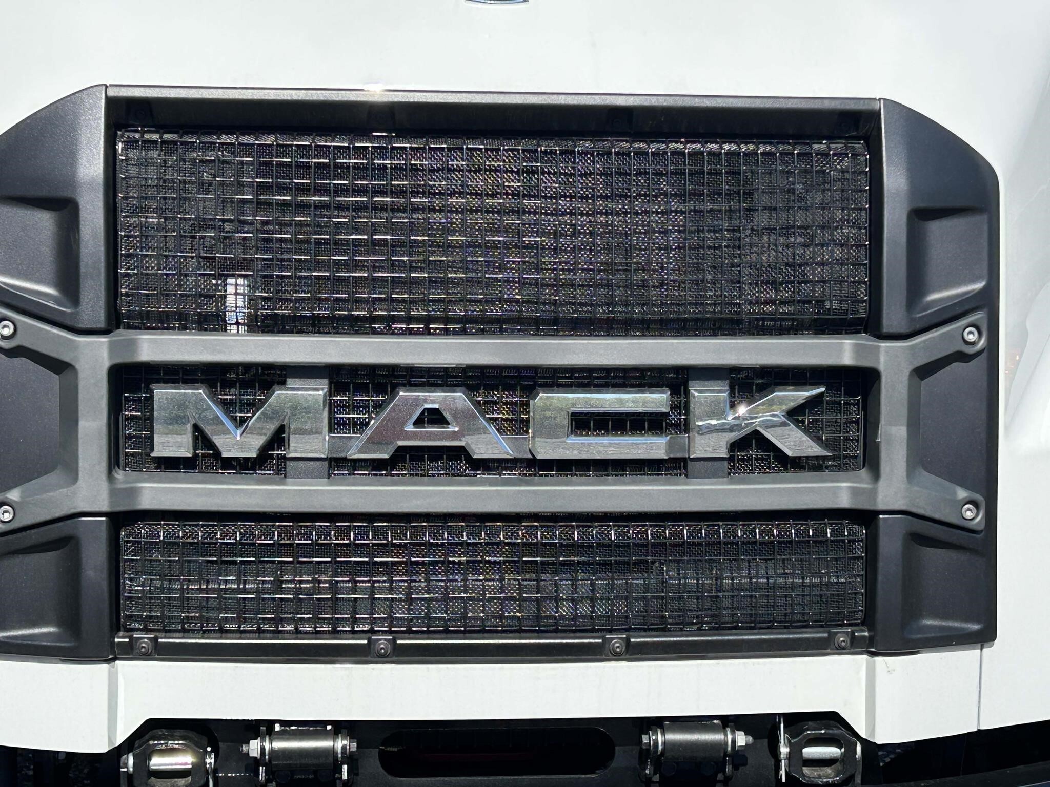 2026 Mack MD6