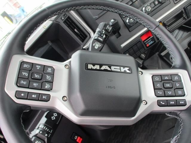 2027 Mack PIONEER