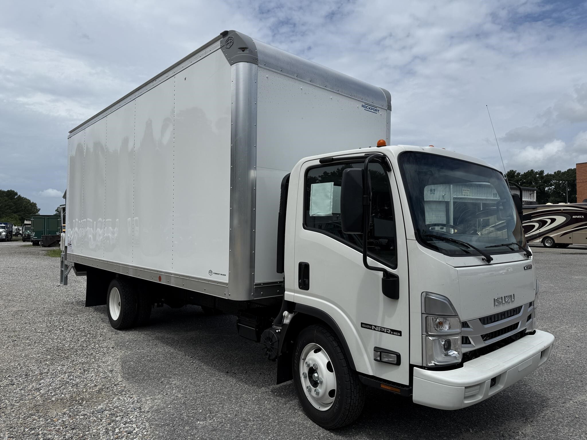 2026 Isuzu NPR HD