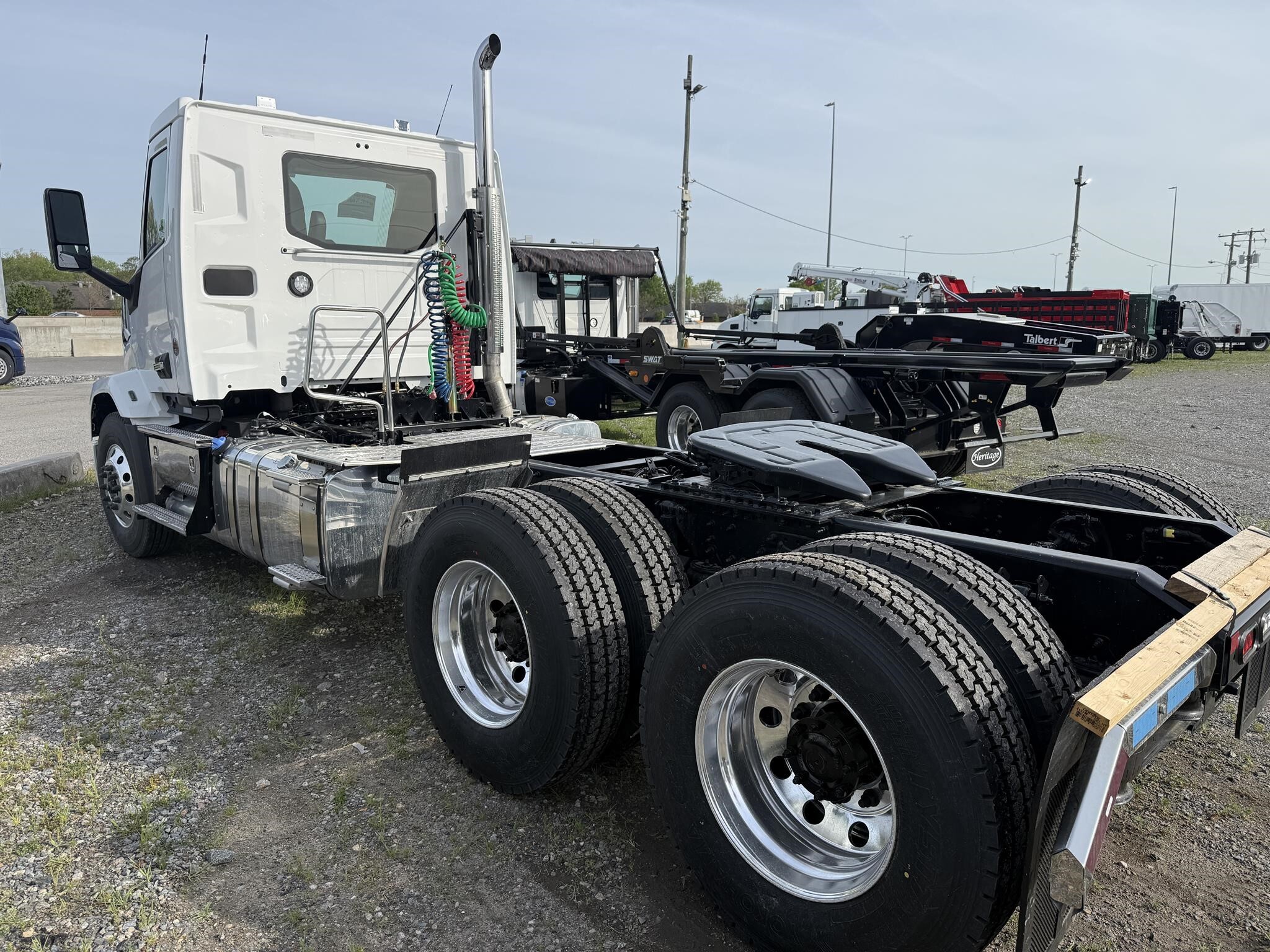 2027 Mack ANTHEM 64T