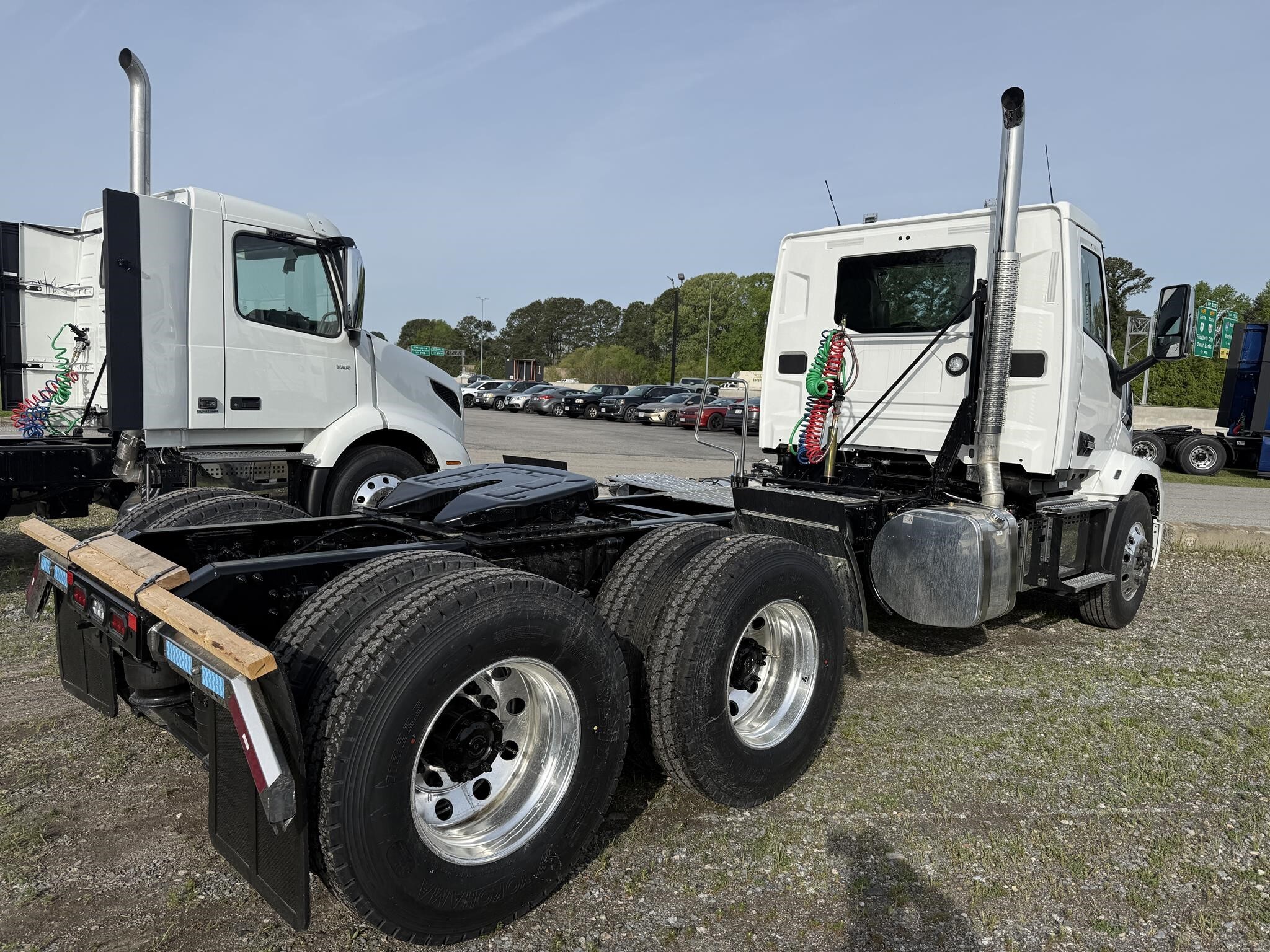 2027 Mack ANTHEM 64T