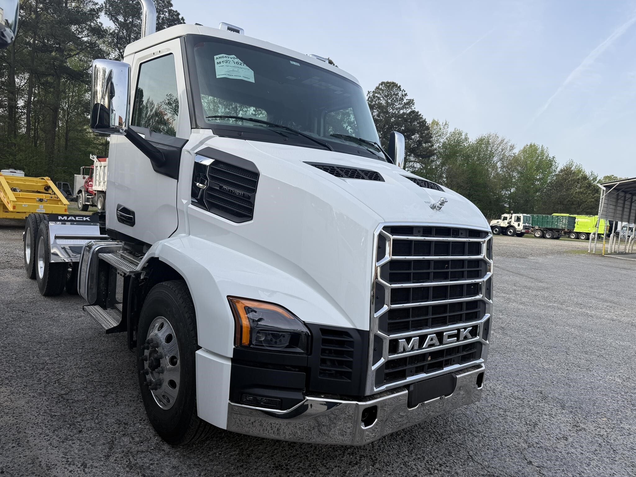 2027 Mack ANTHEM 64T