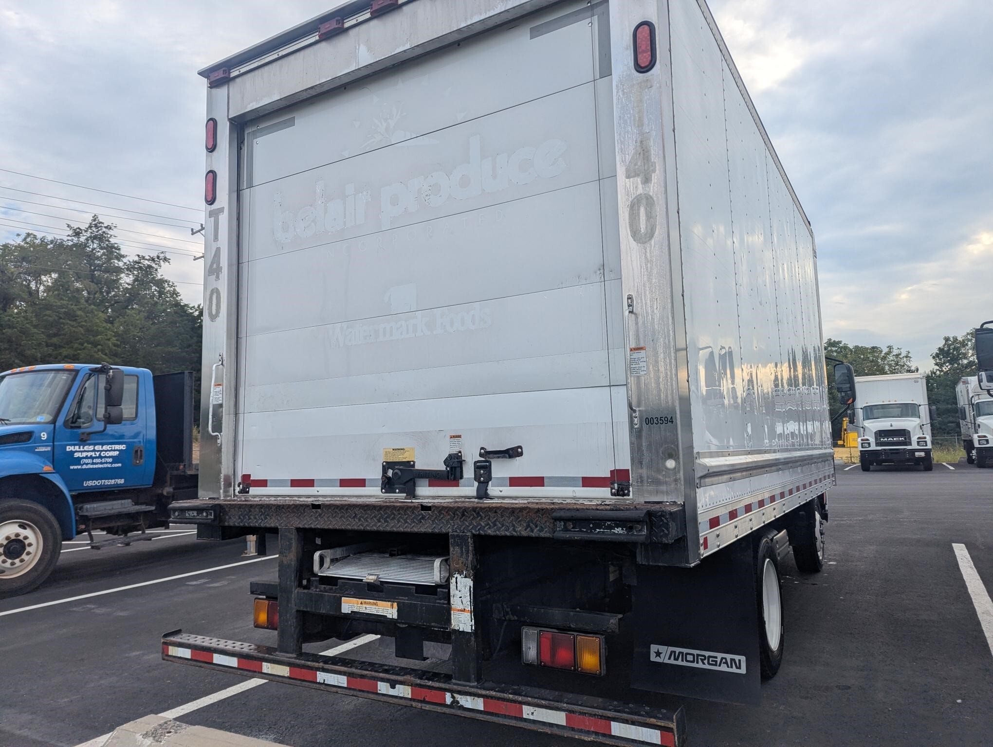 2019 Hino 195