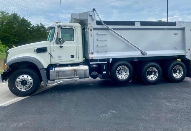 Photo of 2027 Mack GRANITE