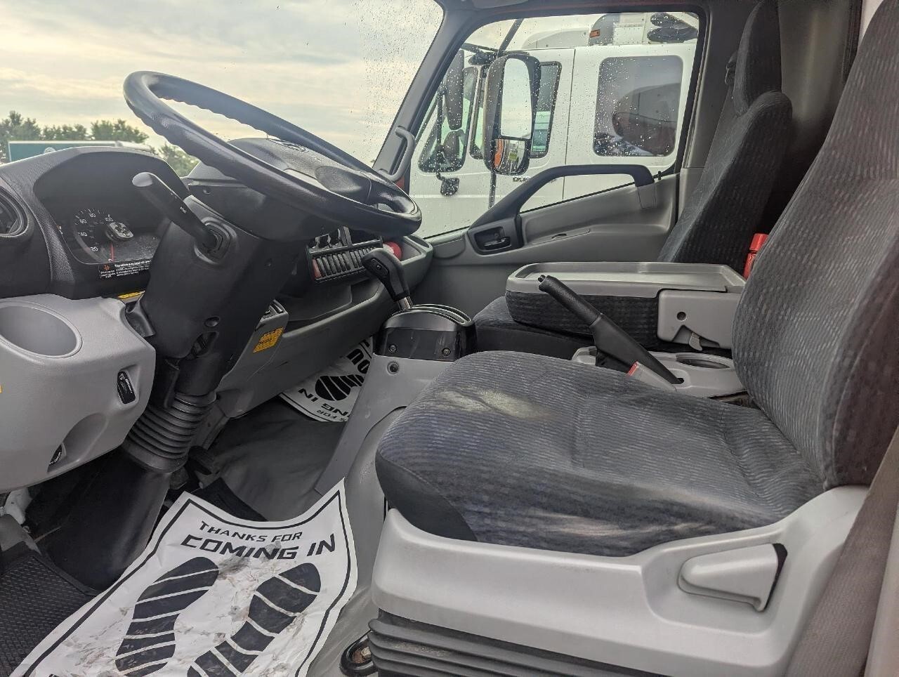 2019 Hino 195