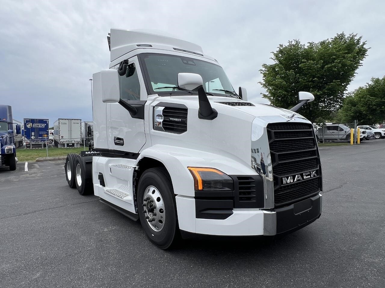 2027 Mack Pioneer