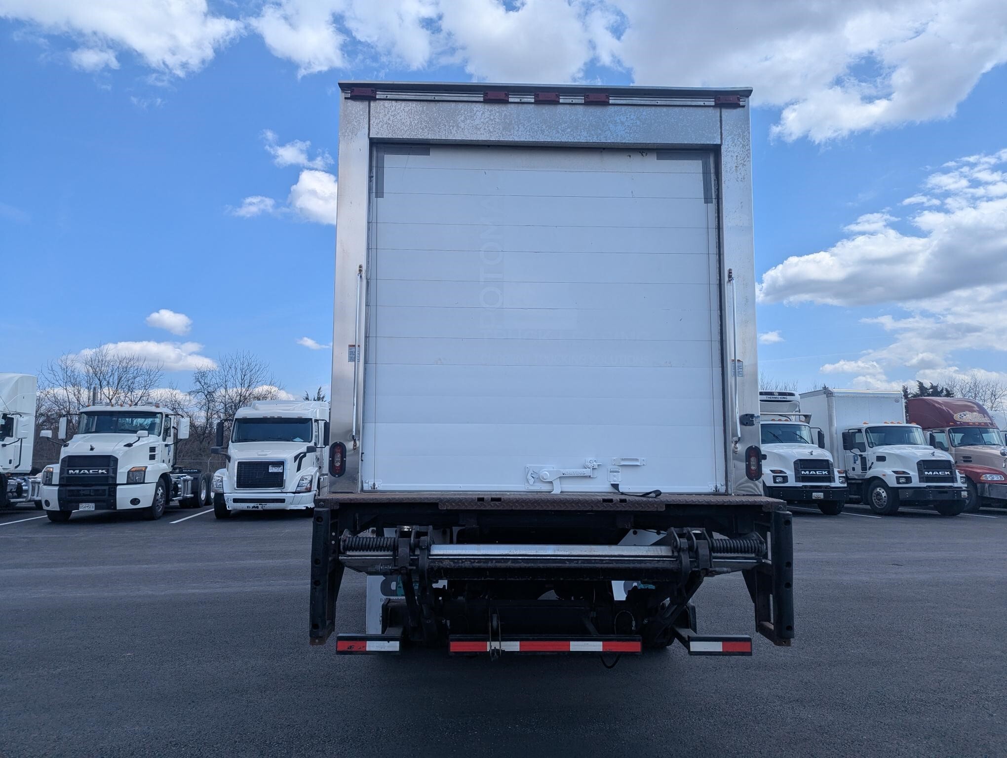 2017 Hino 268A