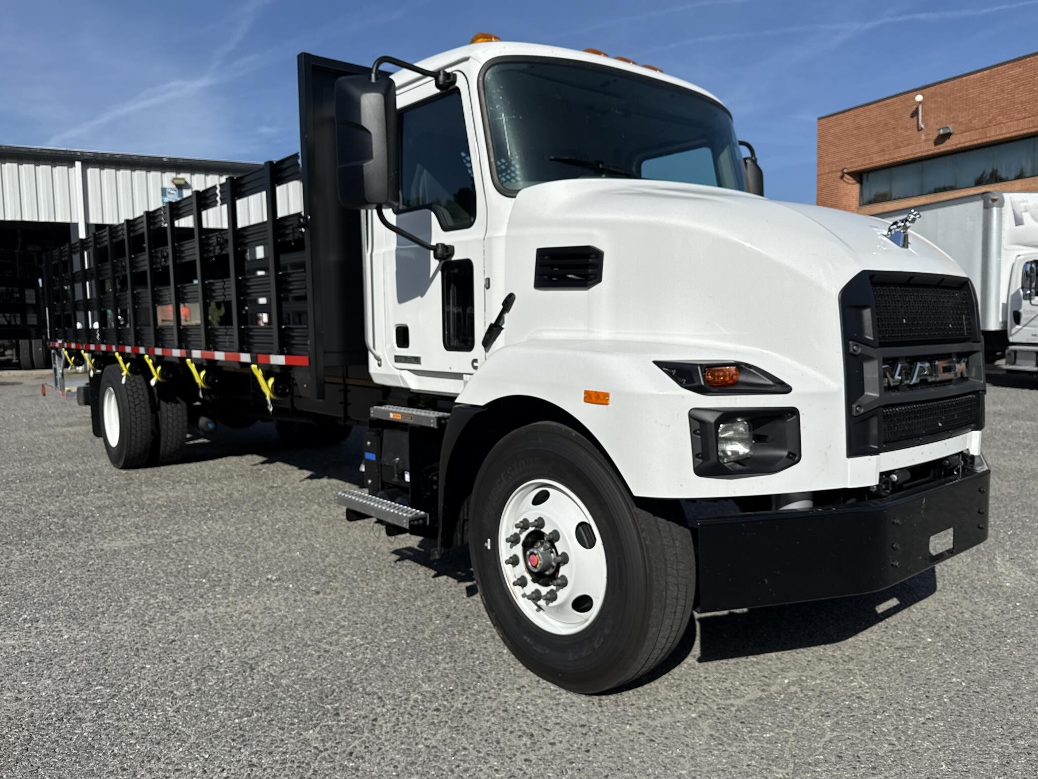 2027 Mack MD6