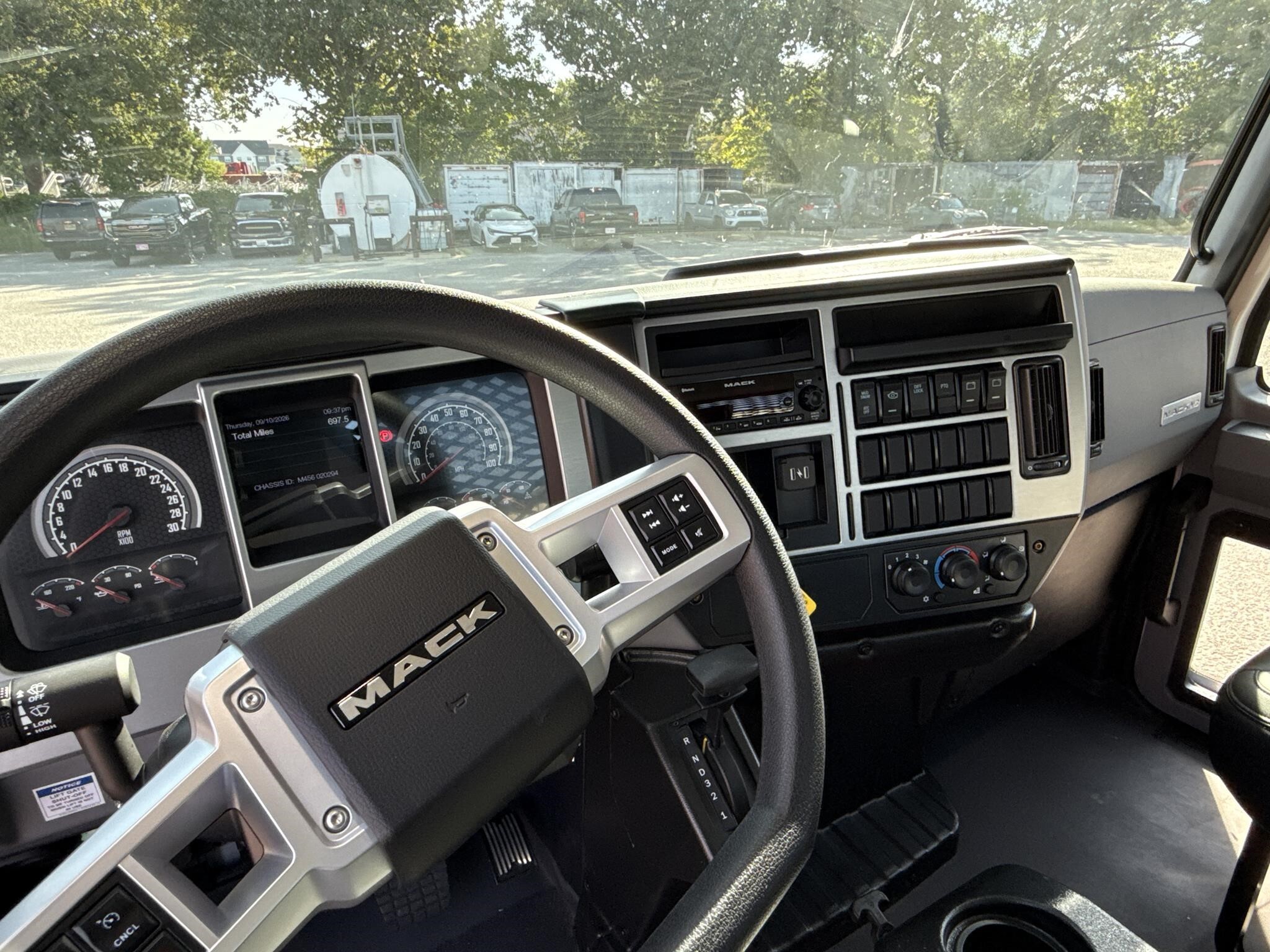 2027 Mack MD6