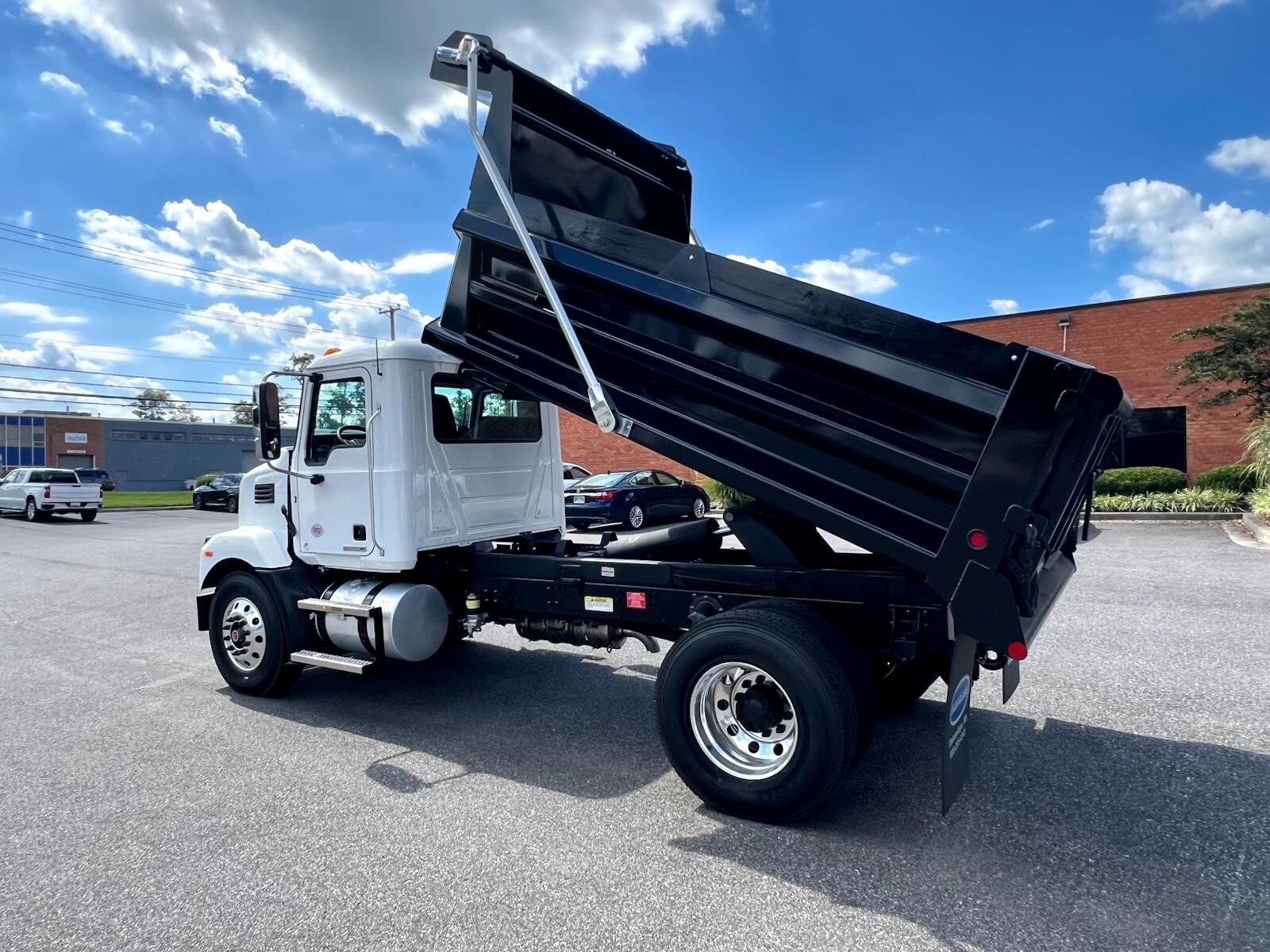 2026 Mack MD6