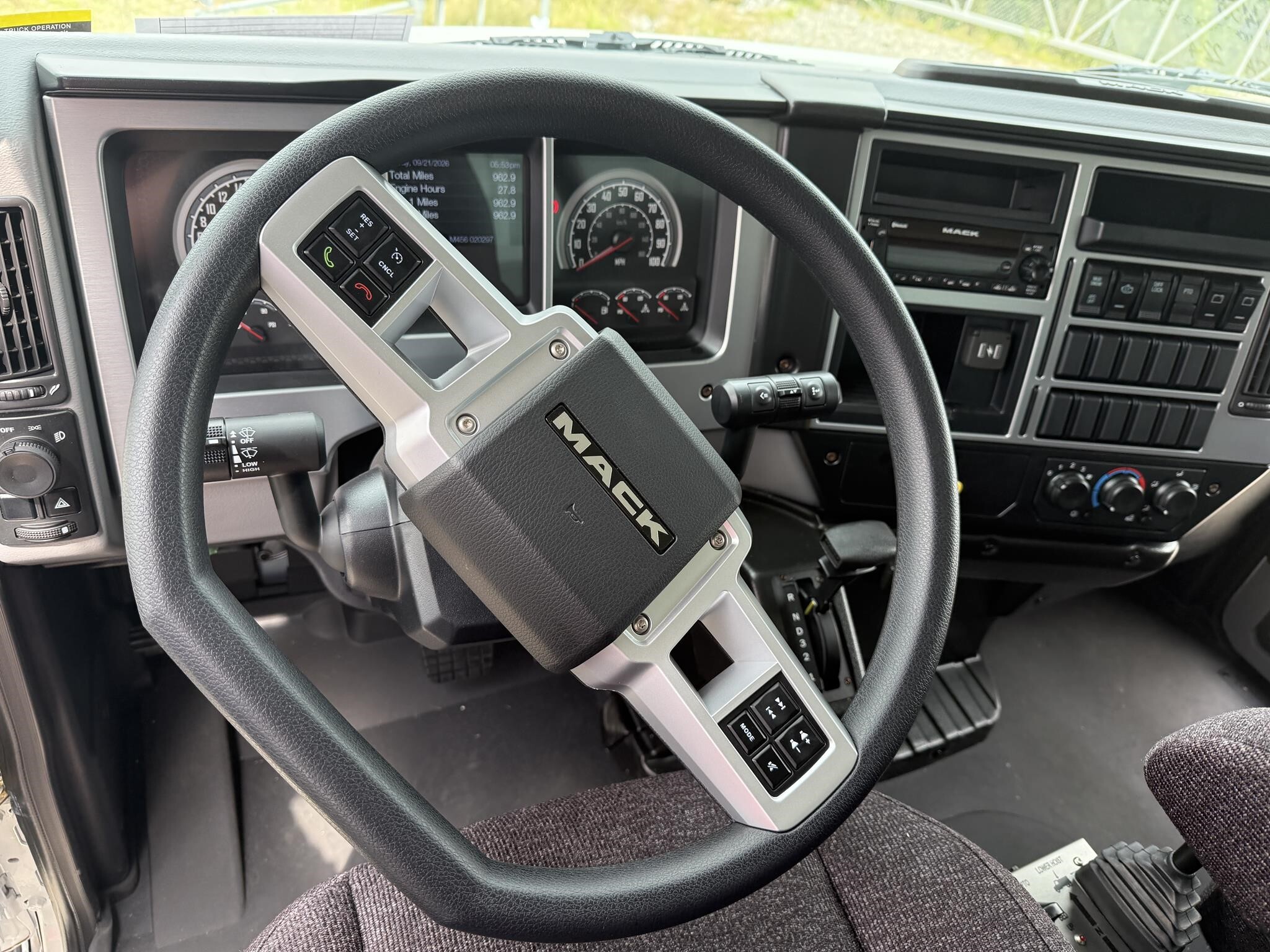 2027 Mack MD6