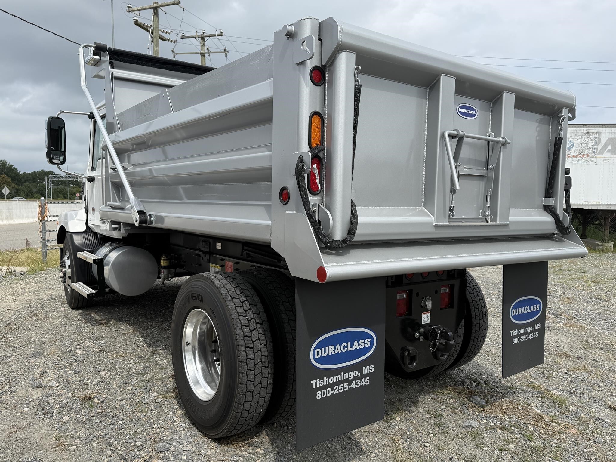 2027 Mack MD6
