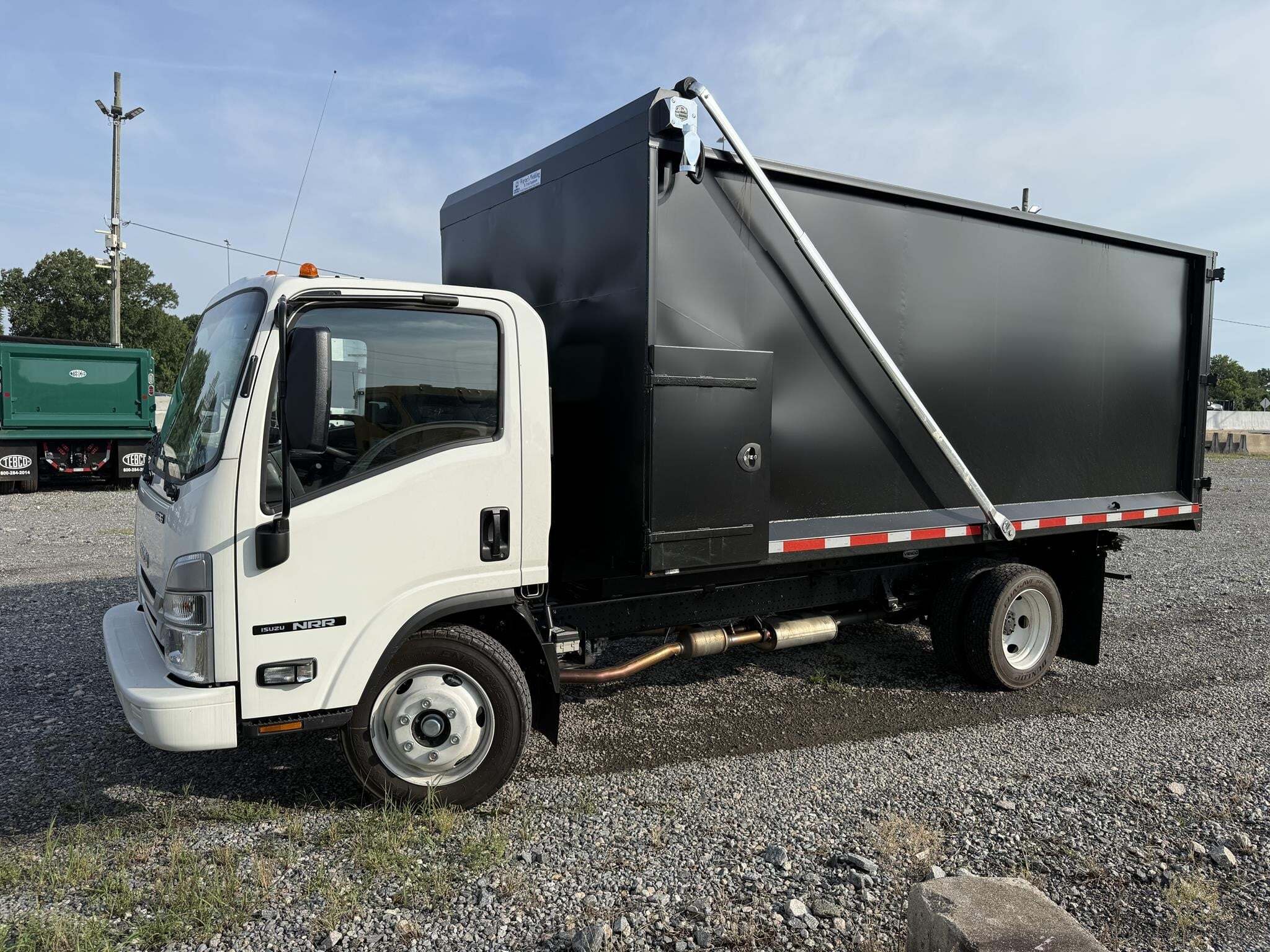 2026 Isuzu NRR