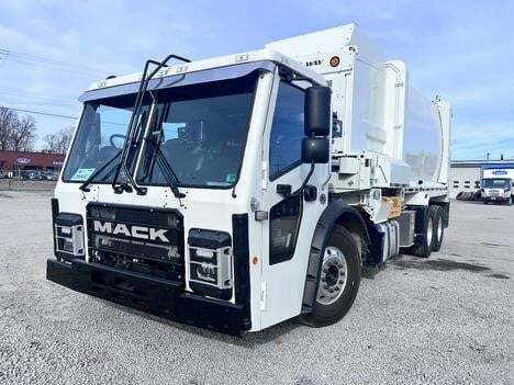 2026 Mack LR613
