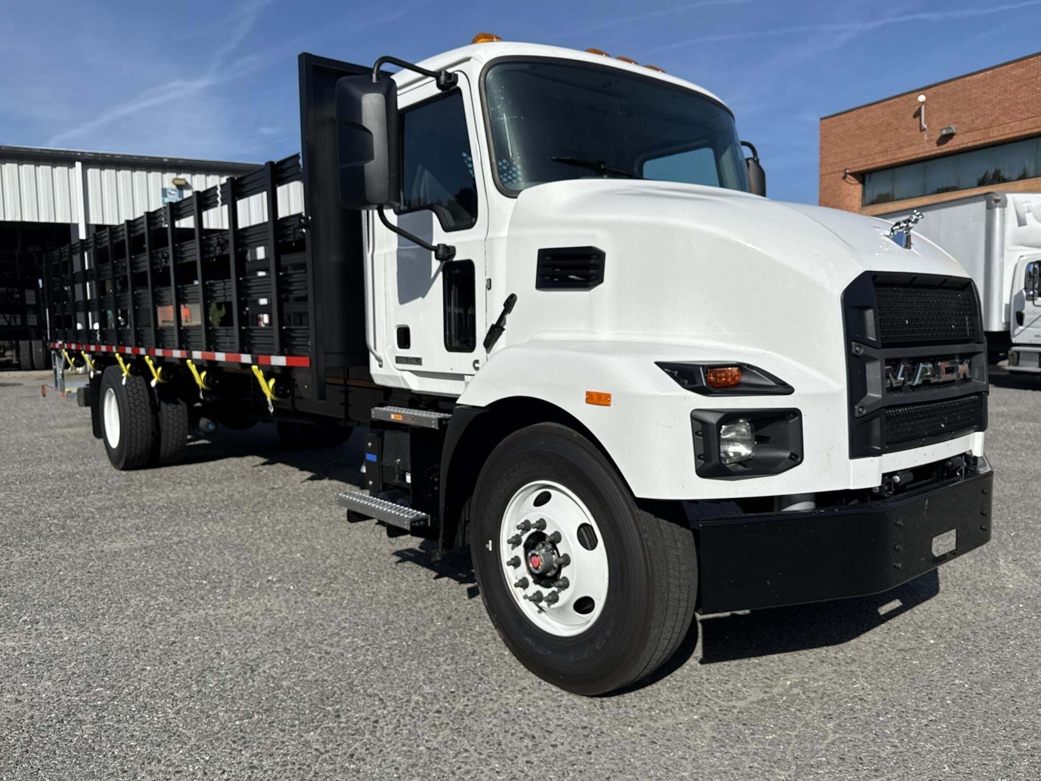 2027 Mack MD6