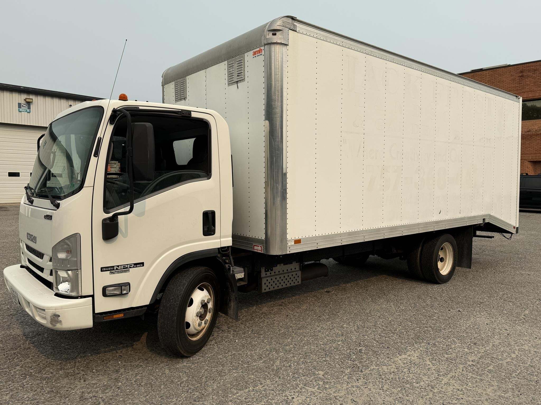 2018 Isuzu NPR HD