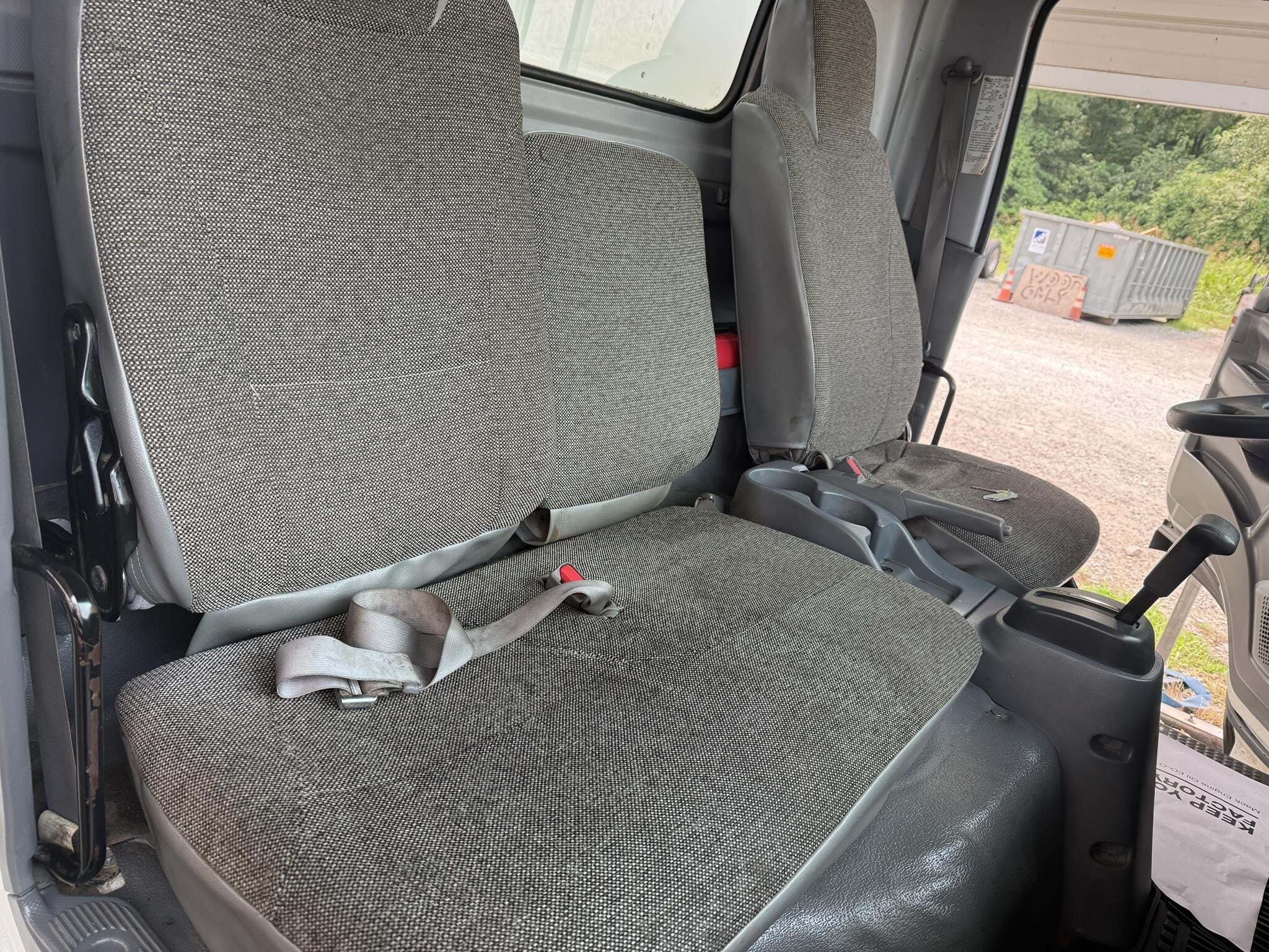 2018 Isuzu NPR HD