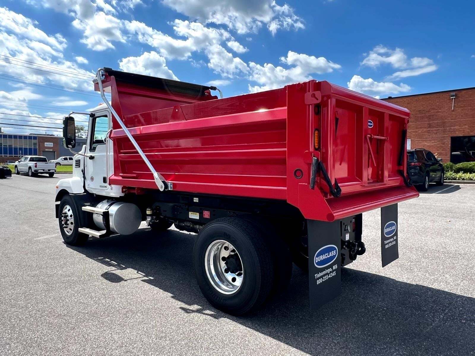 2027 Mack MD6
