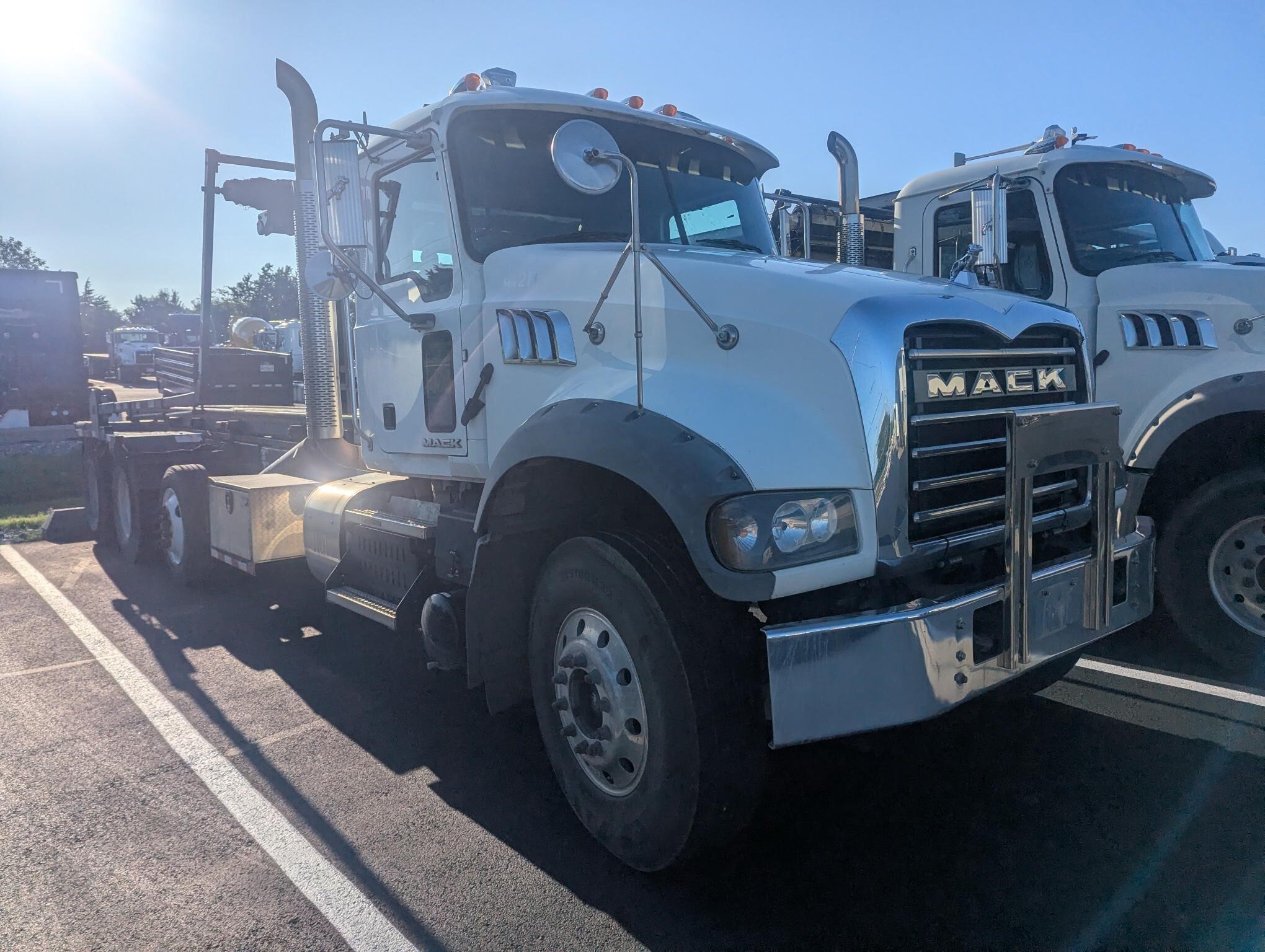 2016 Mack GRANITE GU713