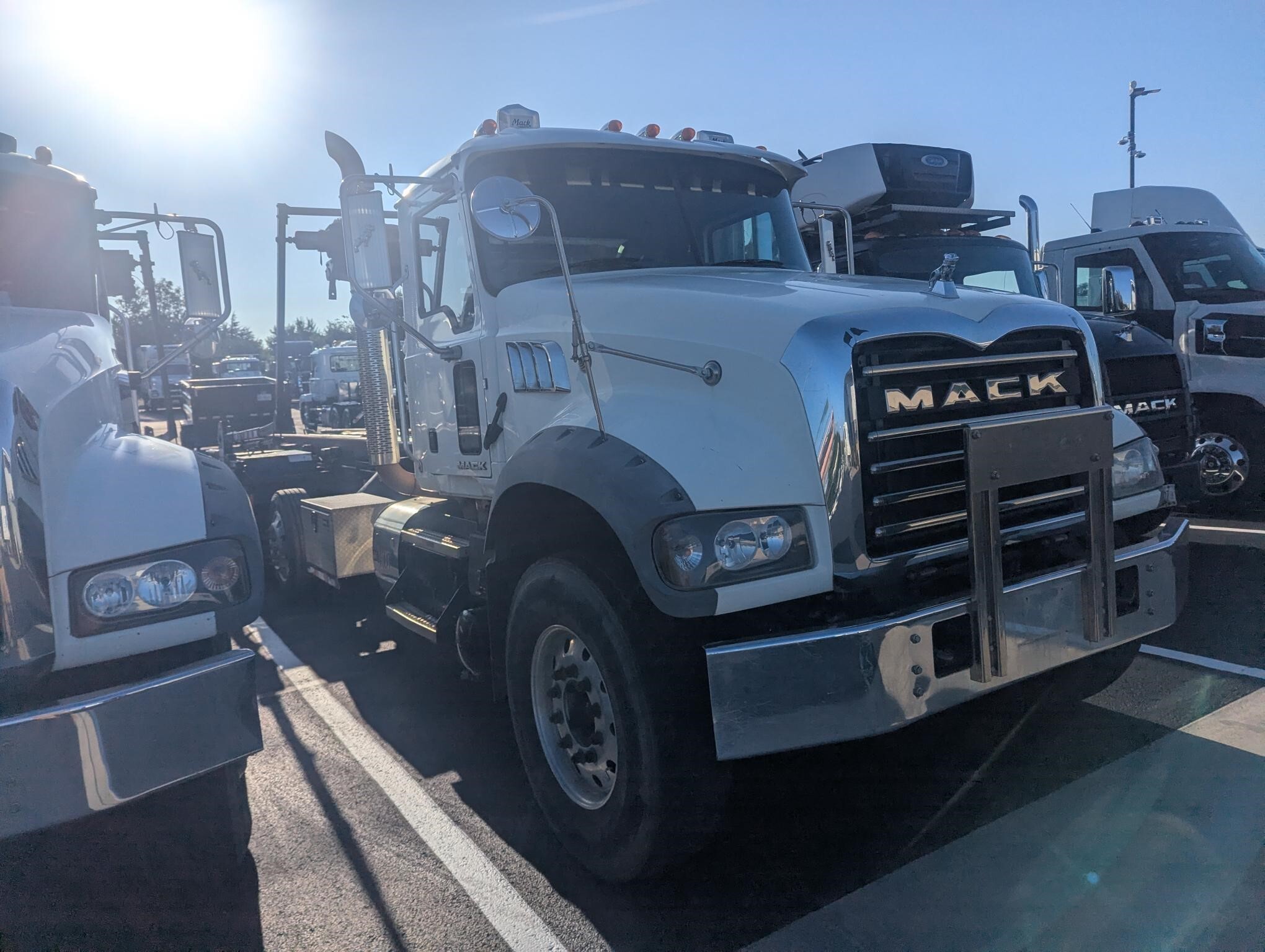 2016 Mack GRANITE GU713
