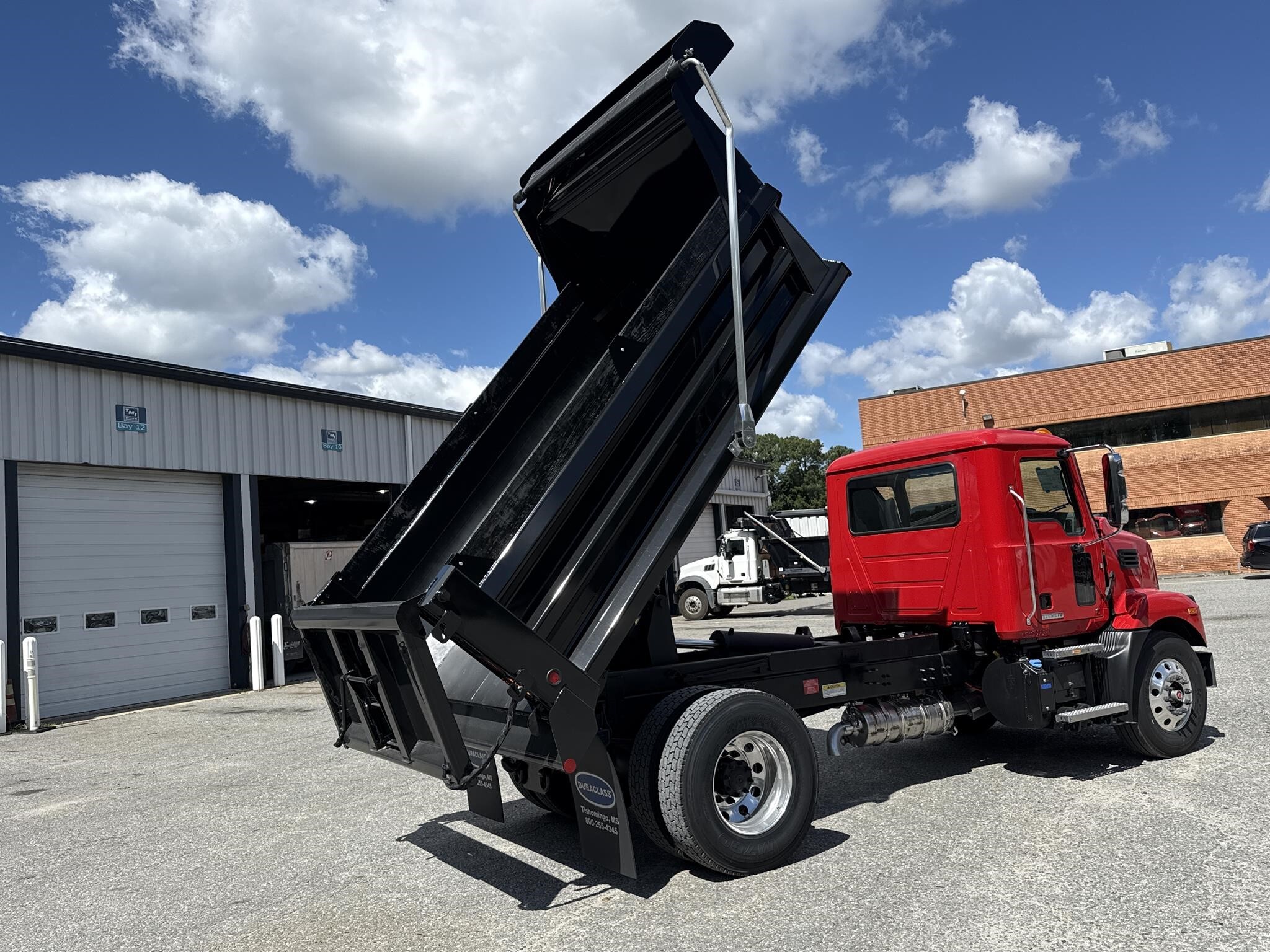 2027 Mack MD6
