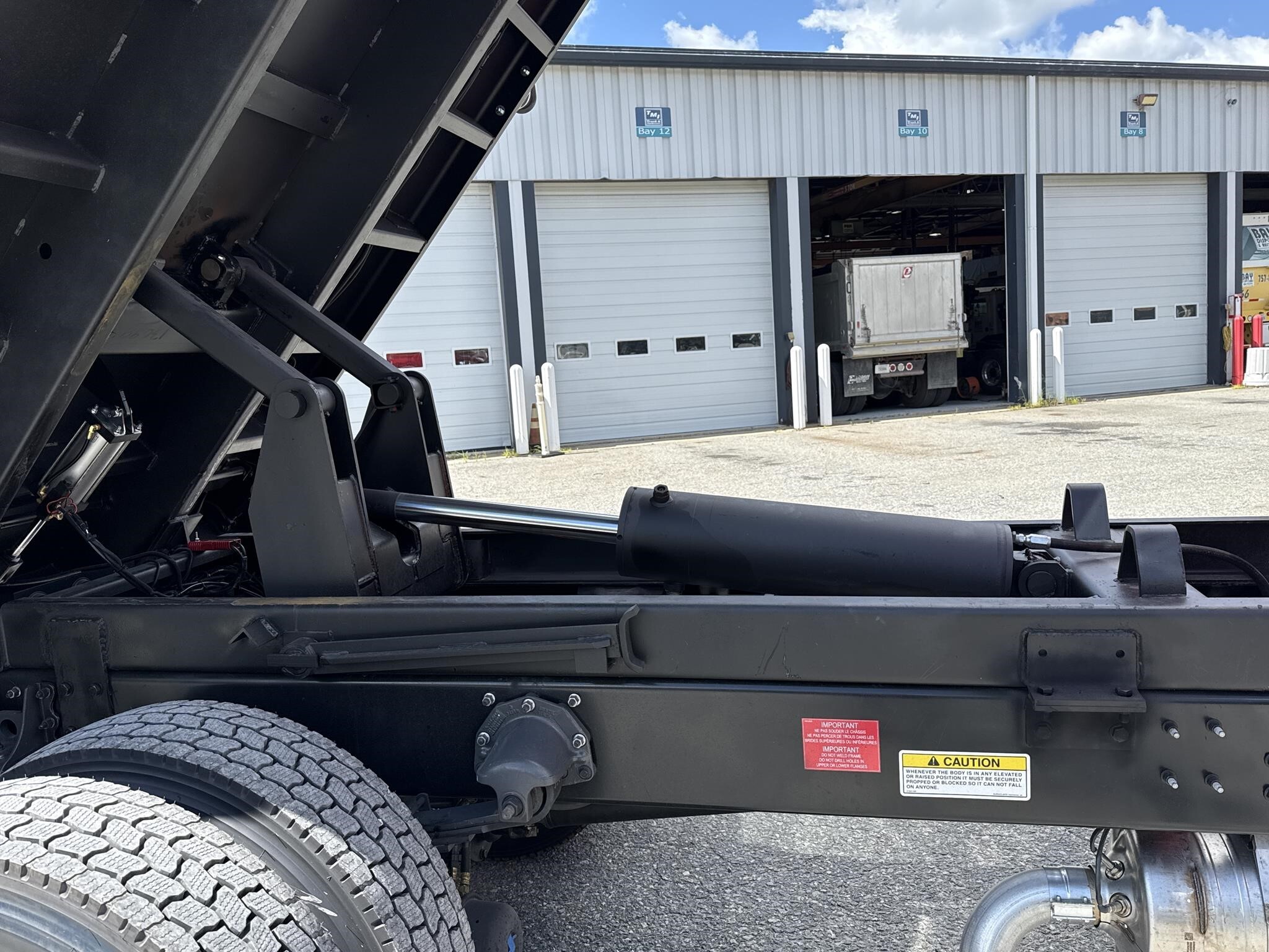 2027 Mack MD6