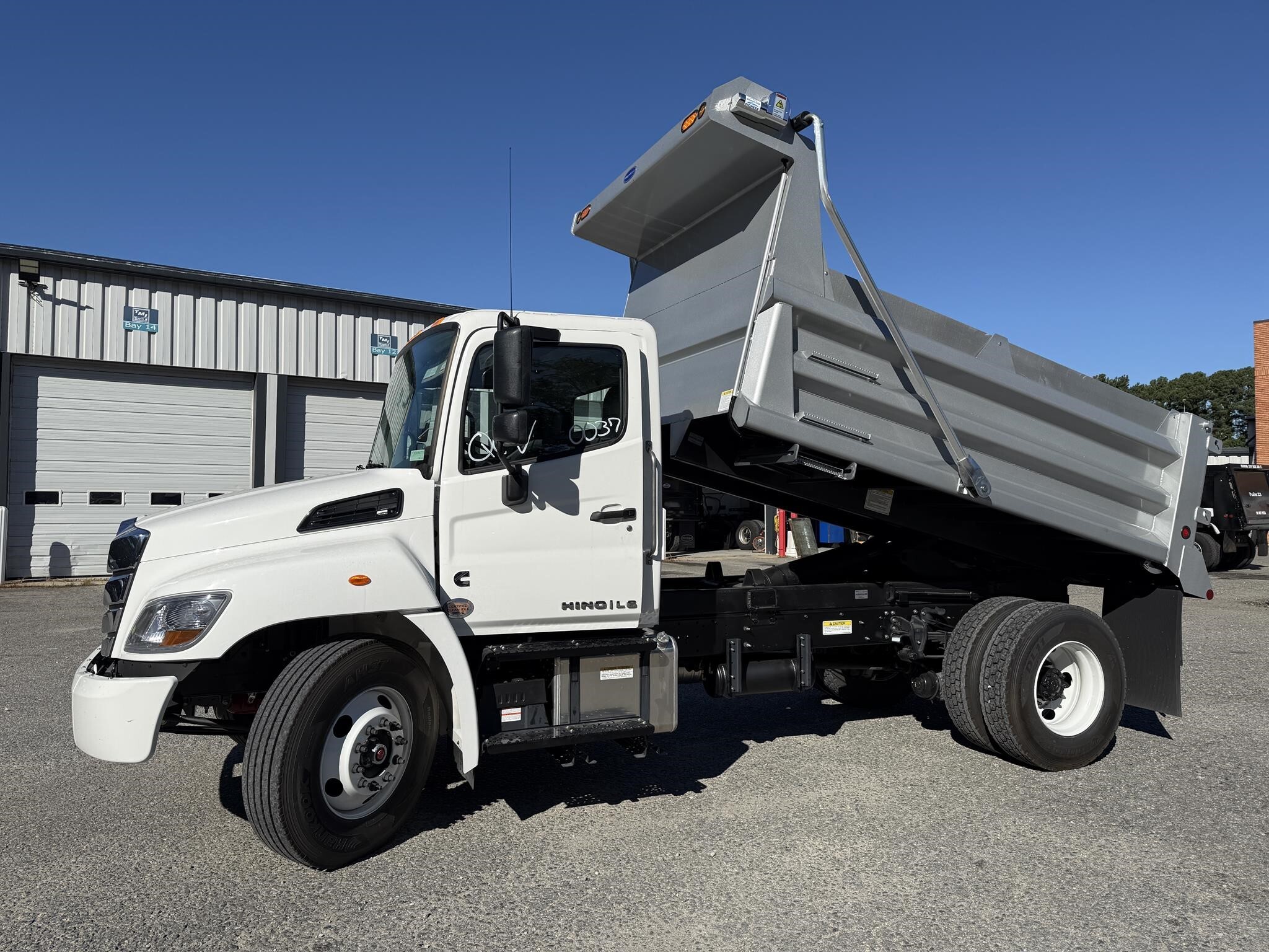 2027 Hino L6