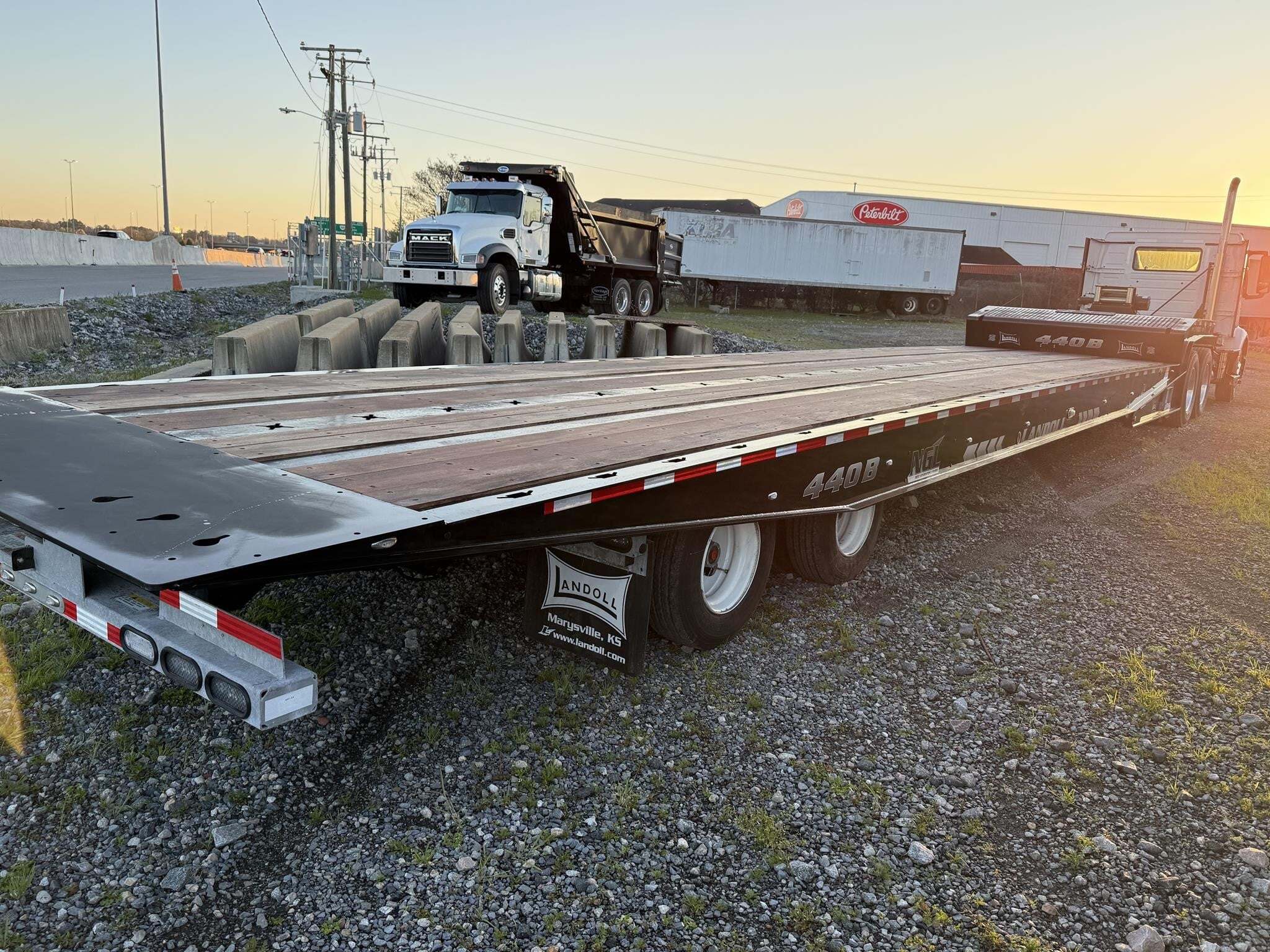 2026 Landoll 440B