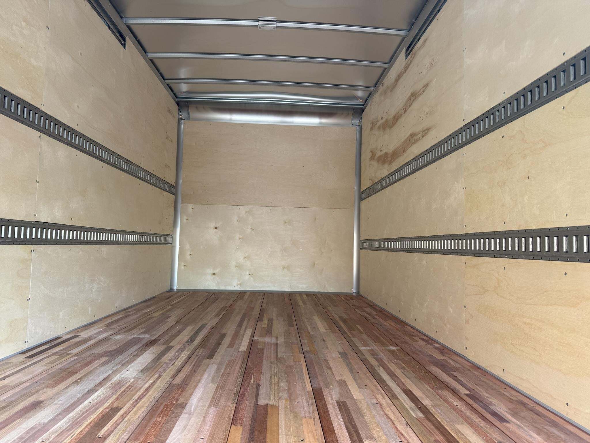 2026 Isuzu NPR HD