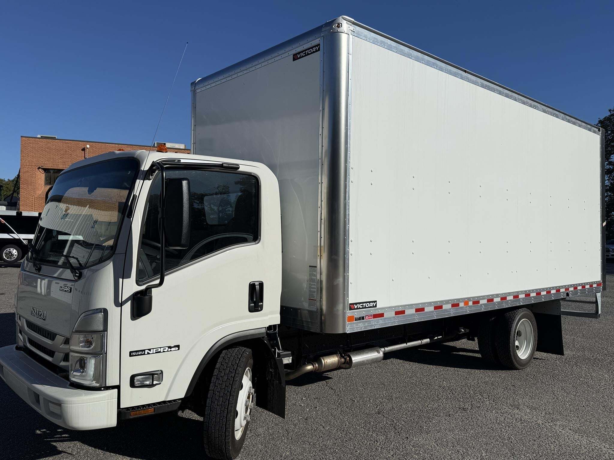 2026 Isuzu NPR HD
