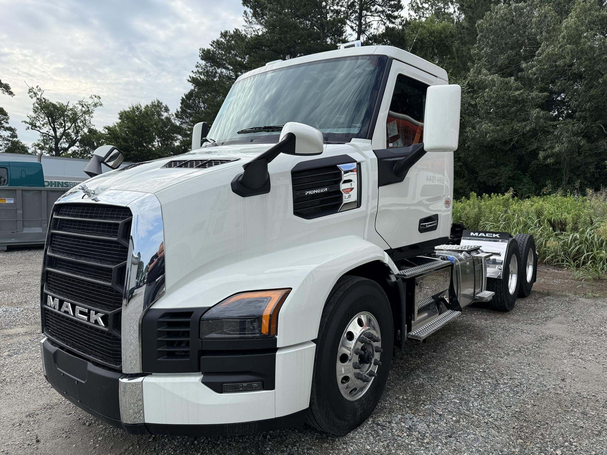 2027 Mack Pioneer