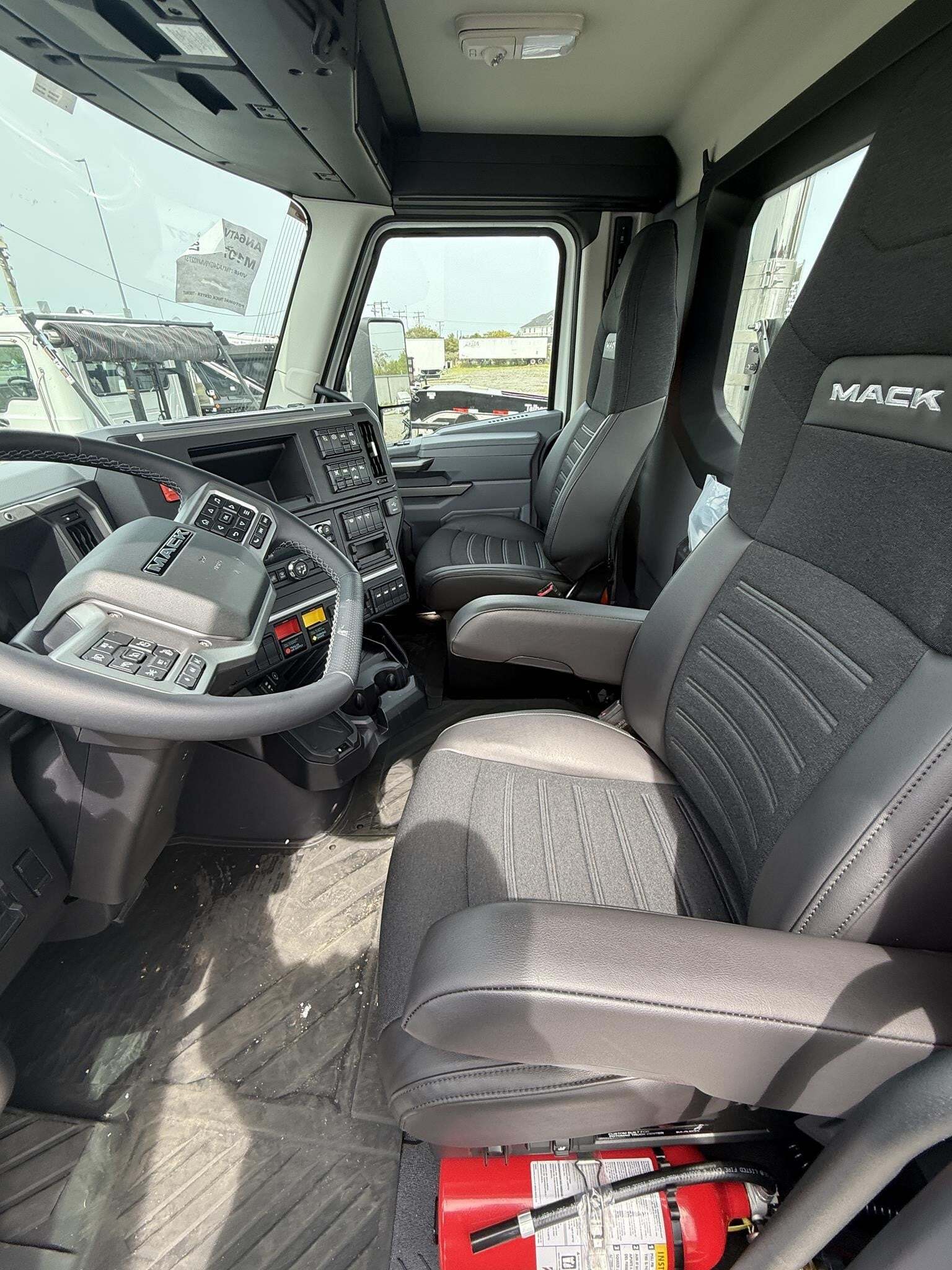 2027 Mack ANTHEM 64T