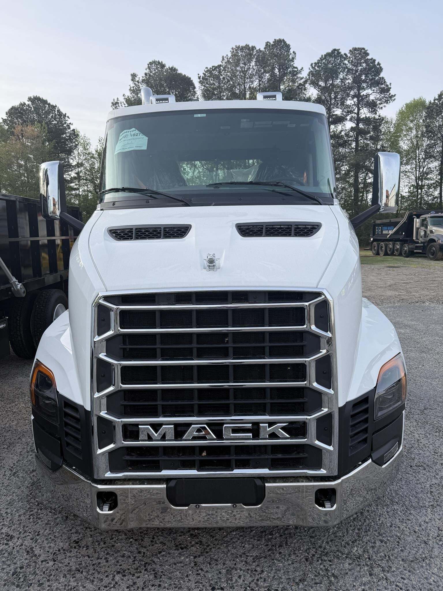 2027 Mack ANTHEM 64T