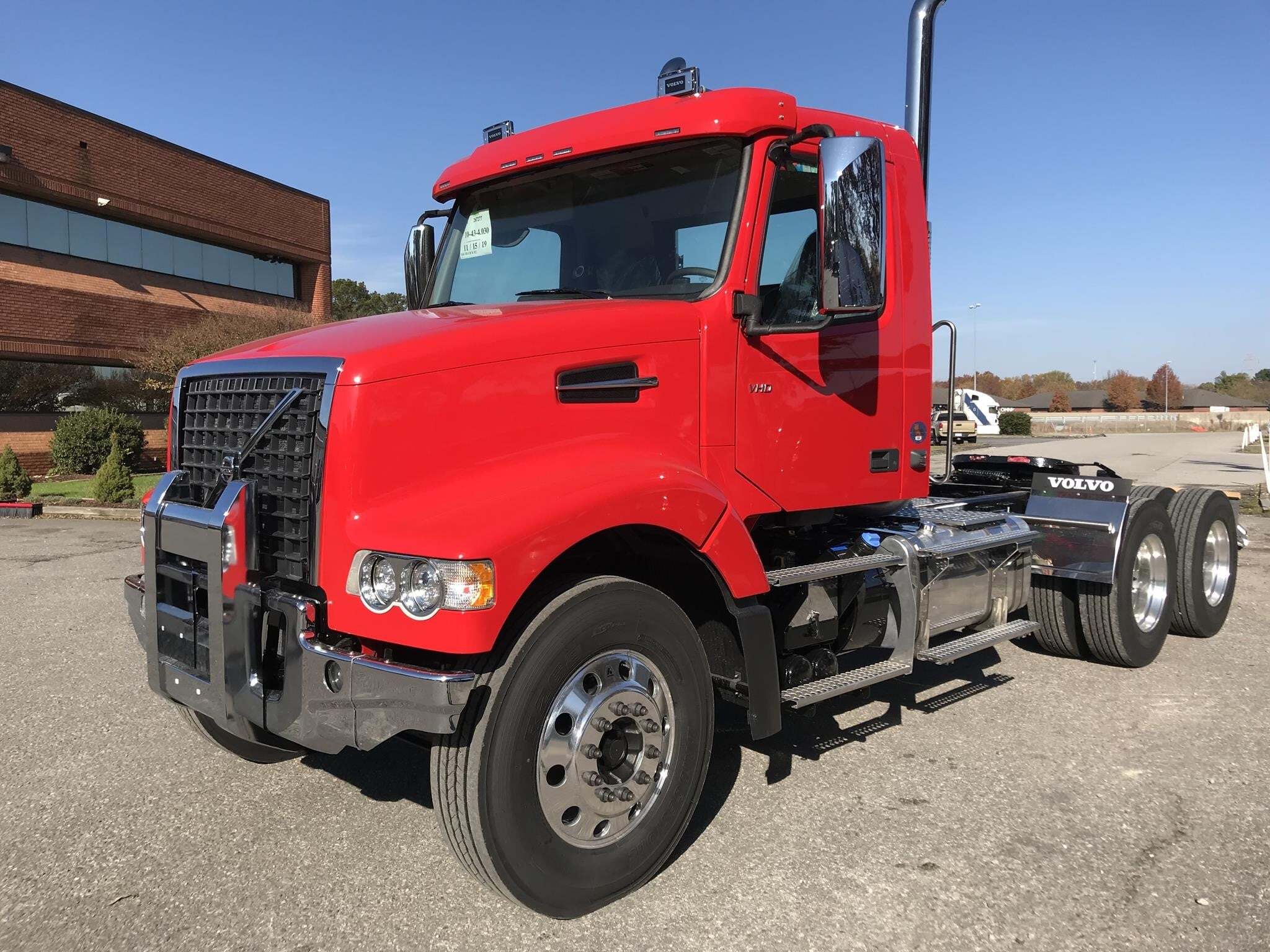 2027 Volvo VHD64FT300