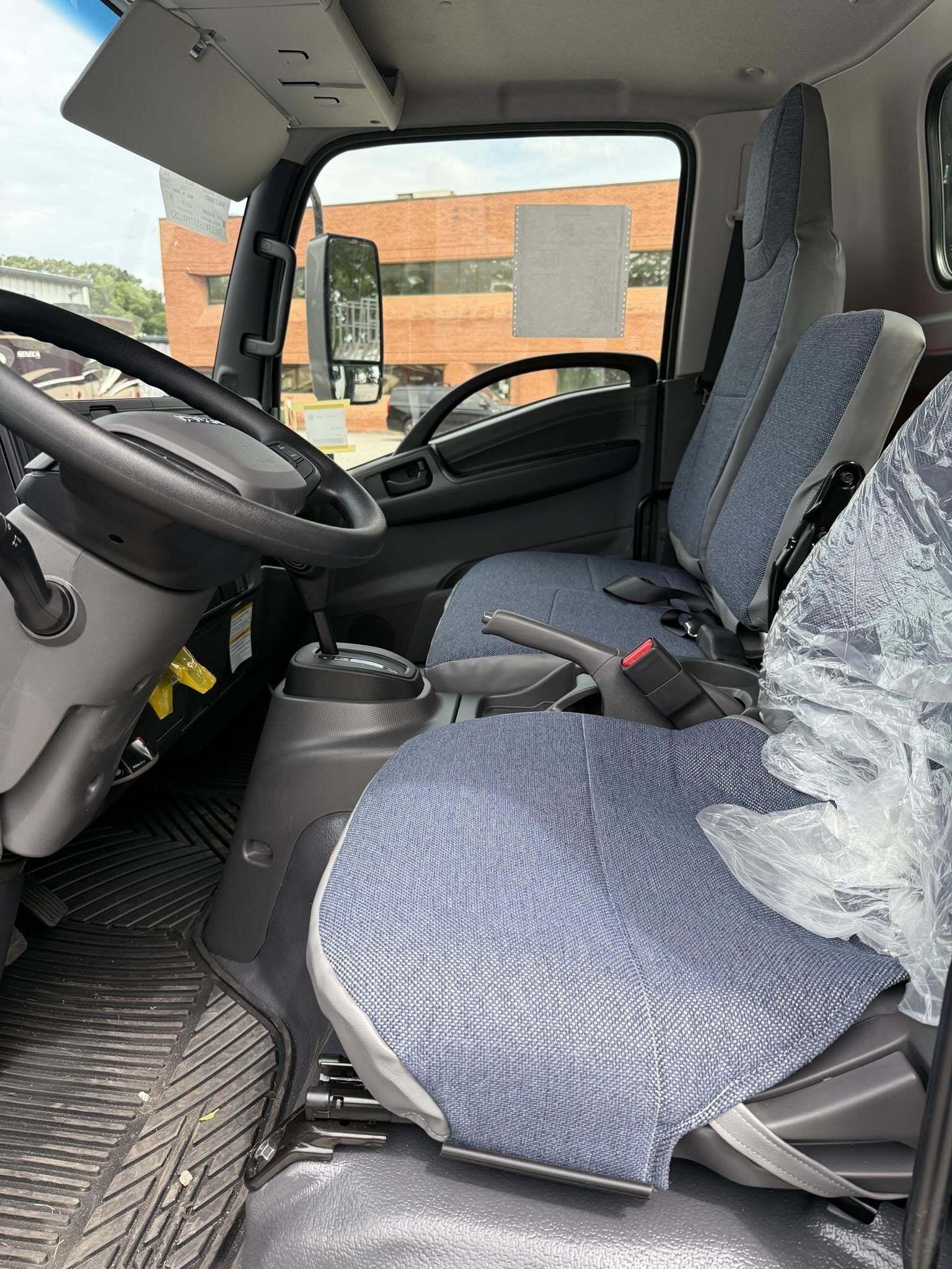 2027 Isuzu NRR