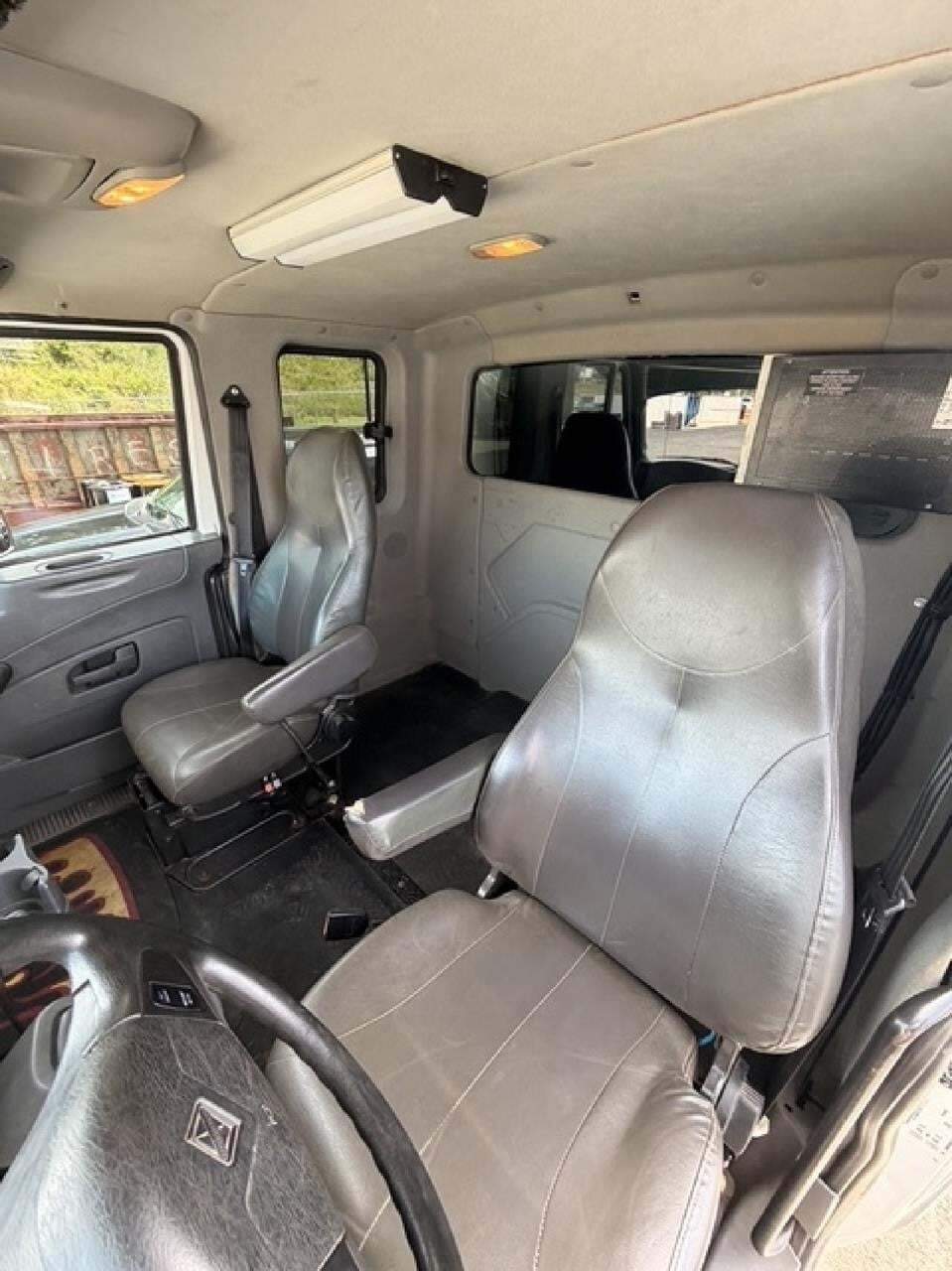 2013 International DuraStar 4400