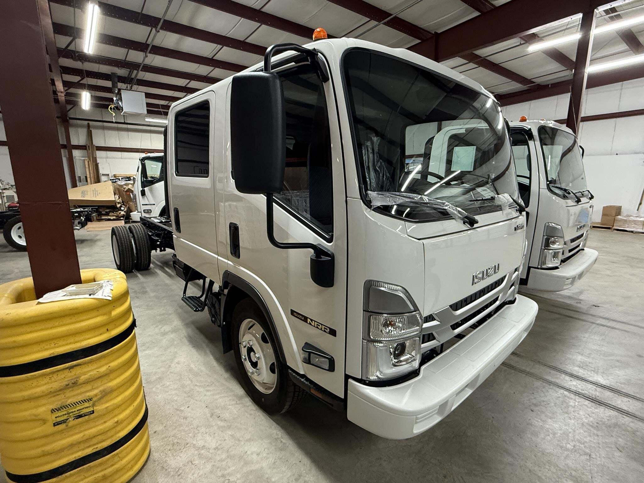 2027 Isuzu NRR