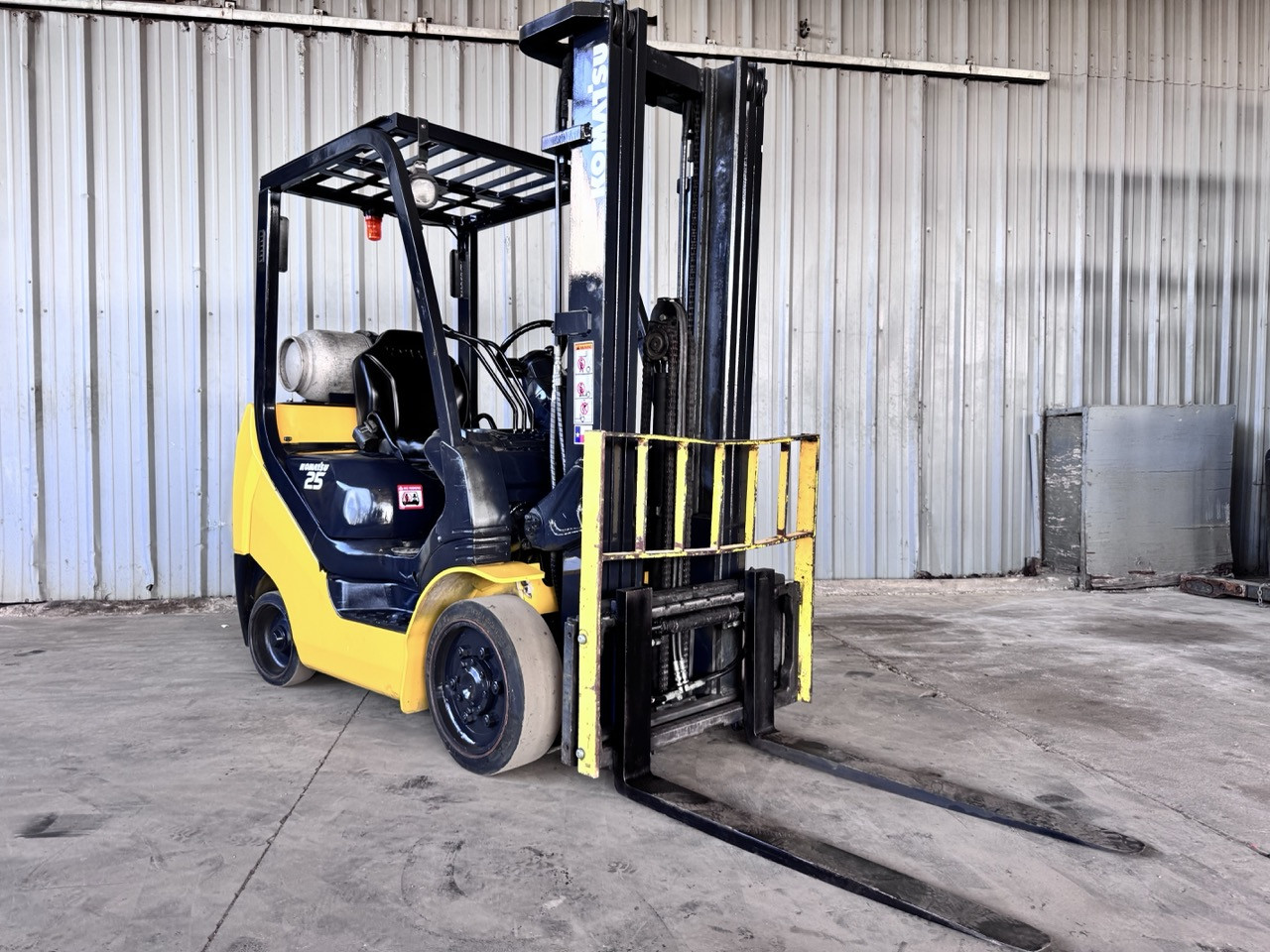 Photo of a 2012 Komatsu FG25ST-16
