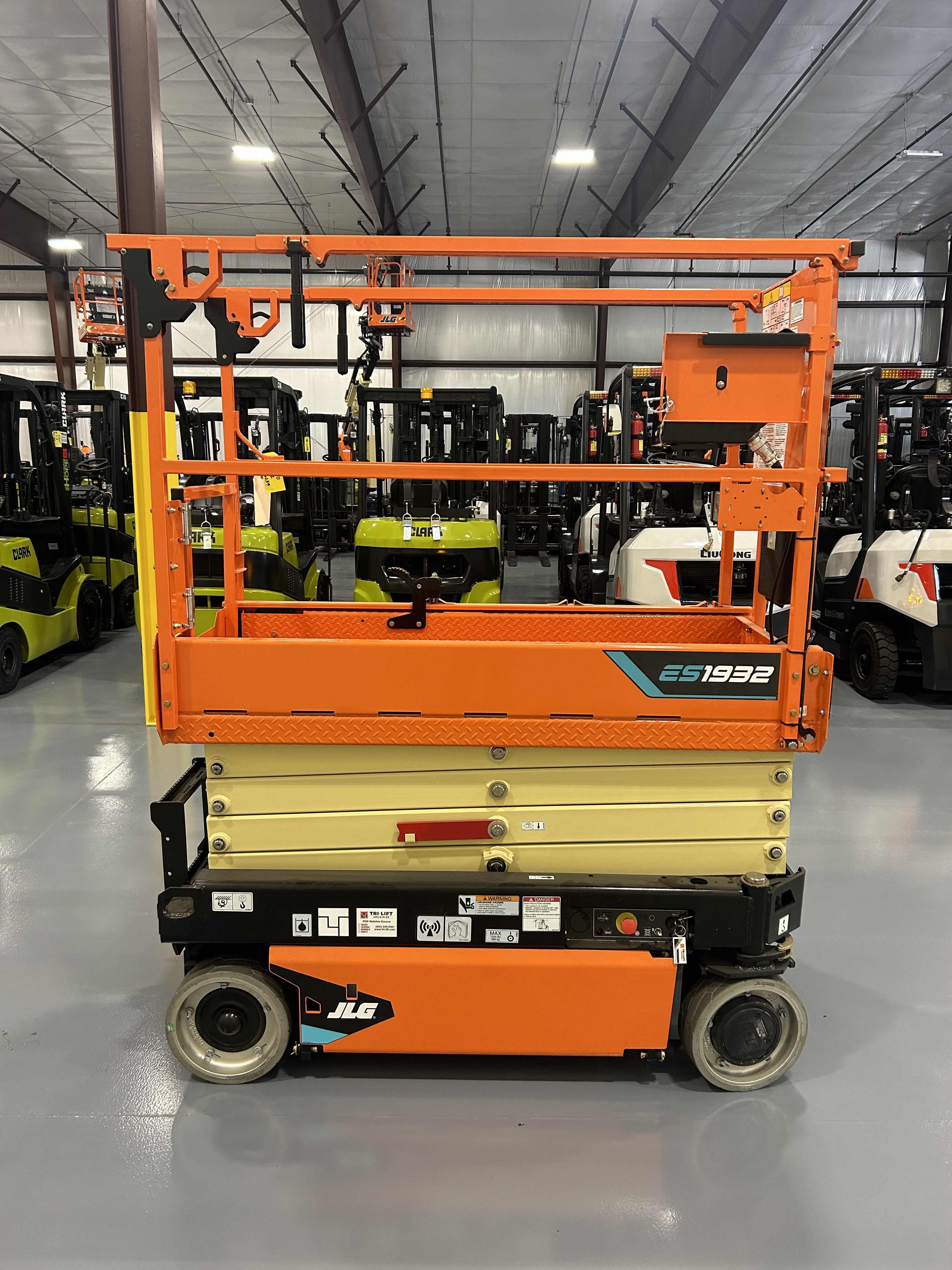 Photo of a 2025 JLG ES1932