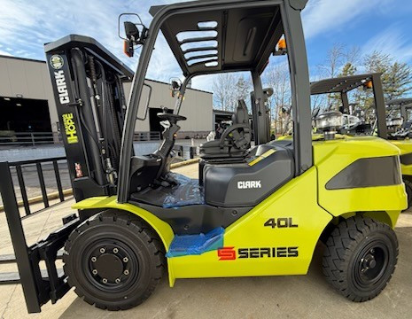 Photo of a 2026 Clark S40L