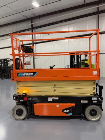 Photo of a 2025 JLG ES2632
