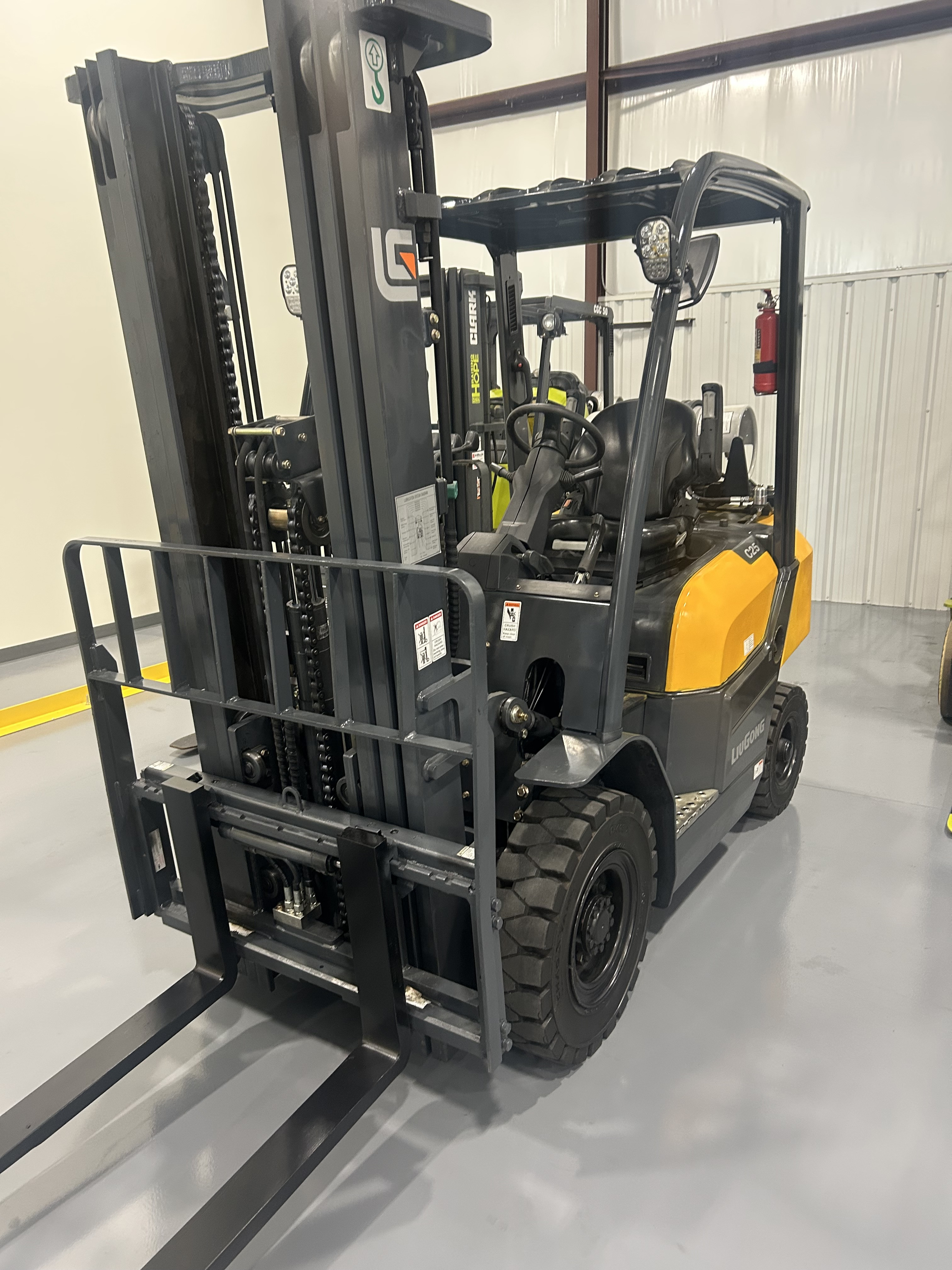Photo of a 2022 Liugong CLG2025G-3