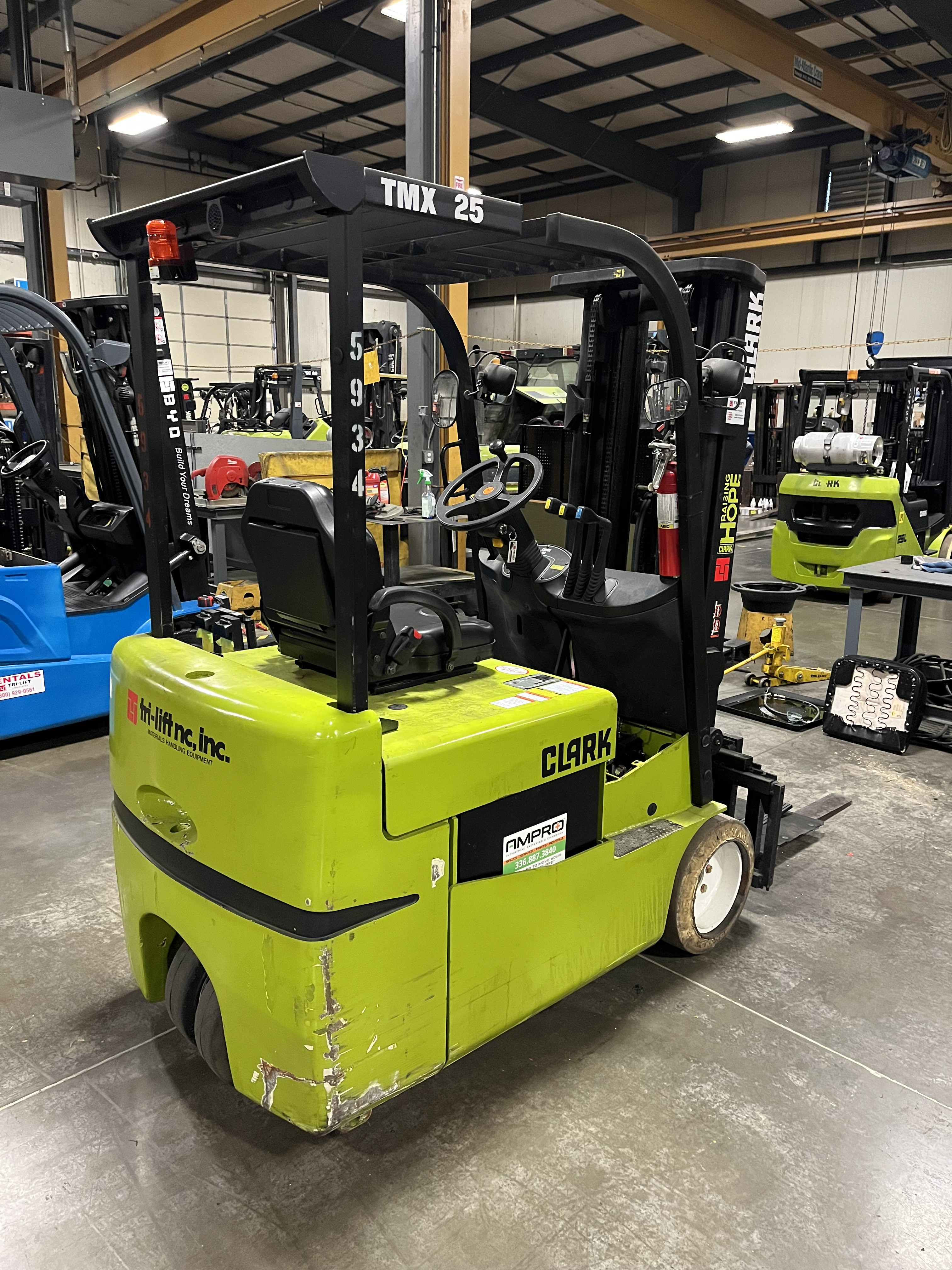 Photo of a 2020 Clark TMX25