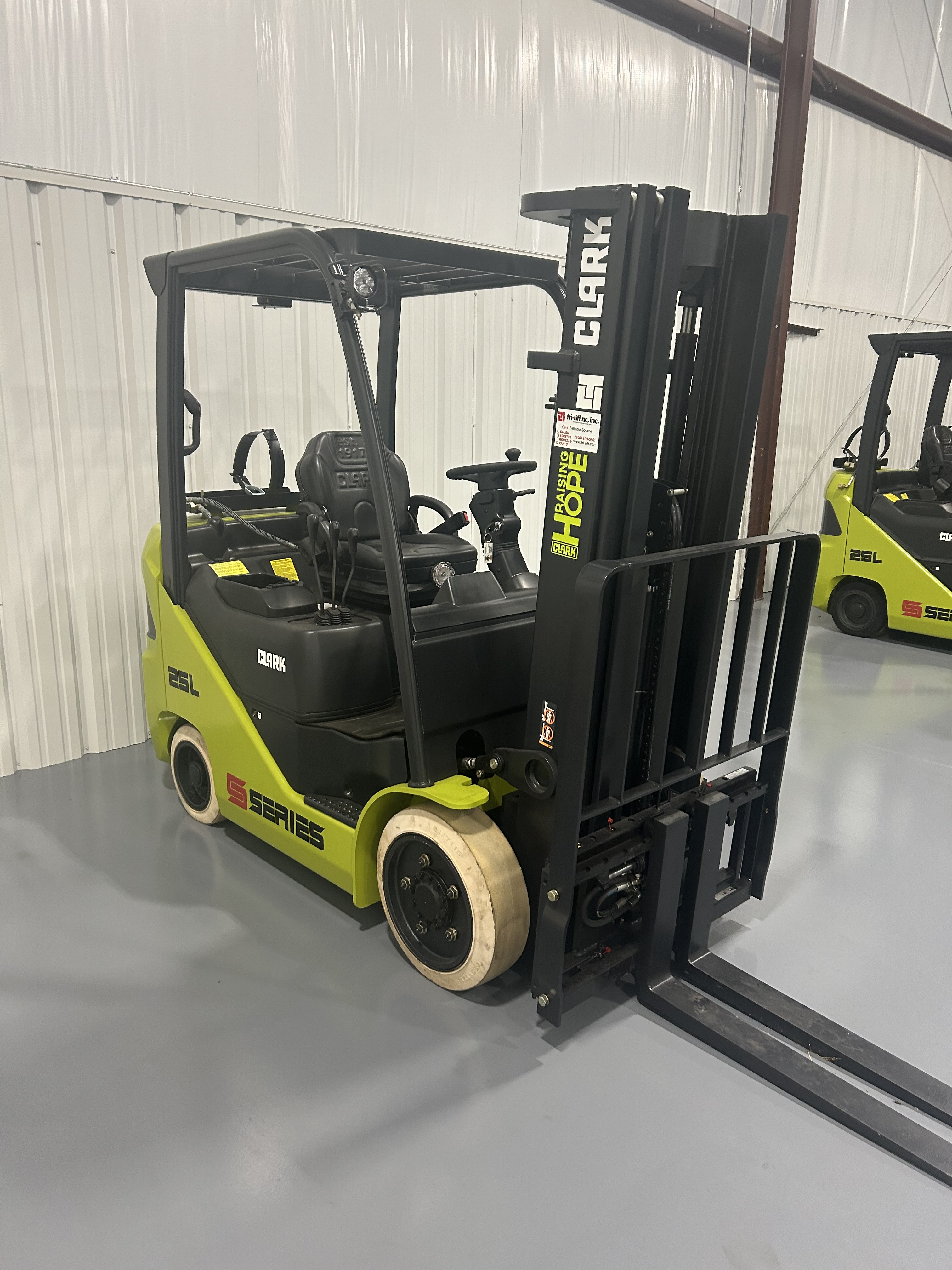 Photo of a 2024 Clark S25C