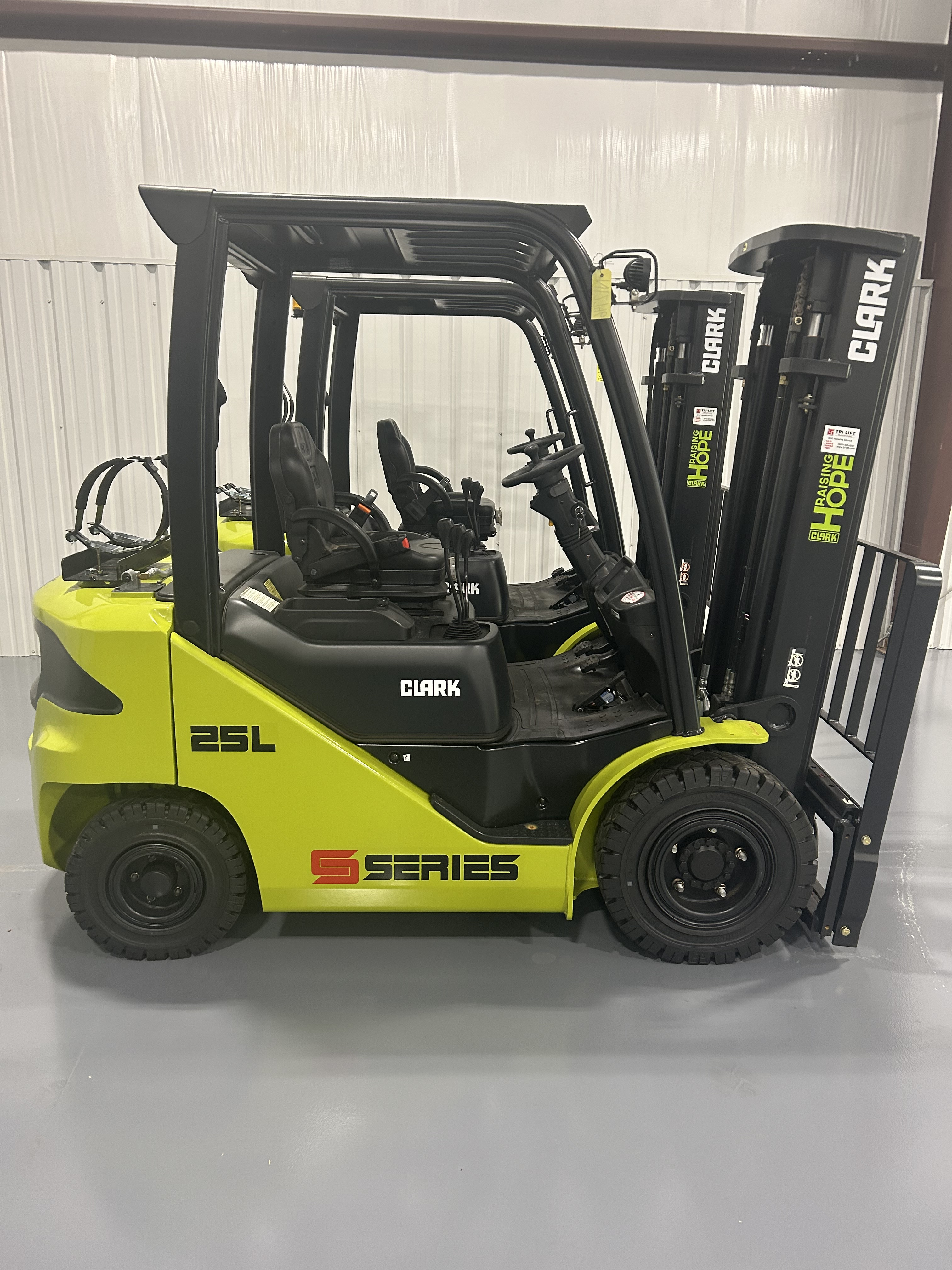 Photo of a 2024 Clark S25