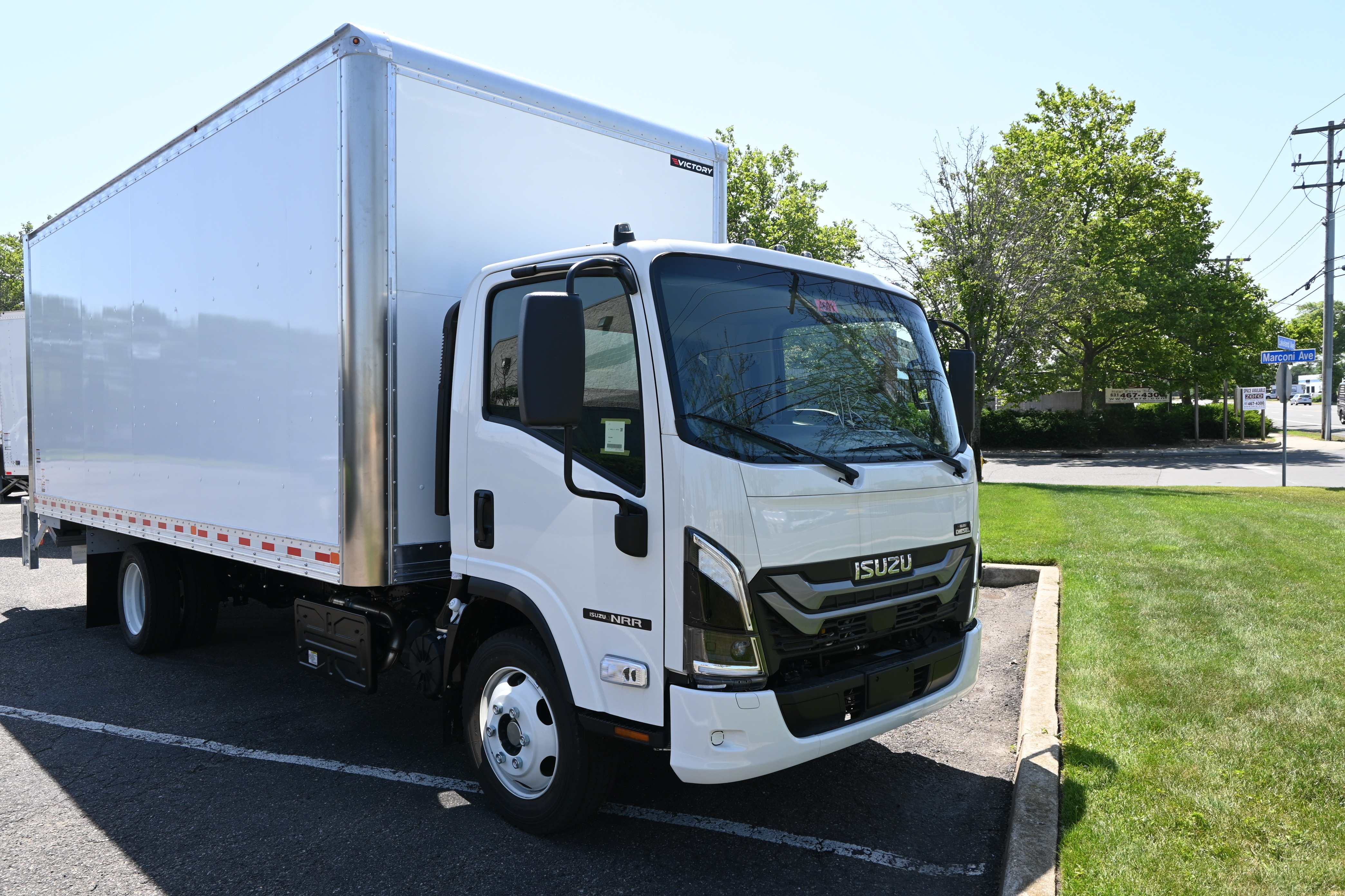 Photo of a 2026 Isuzu NRR Standard Cab (N-Series Diesel)