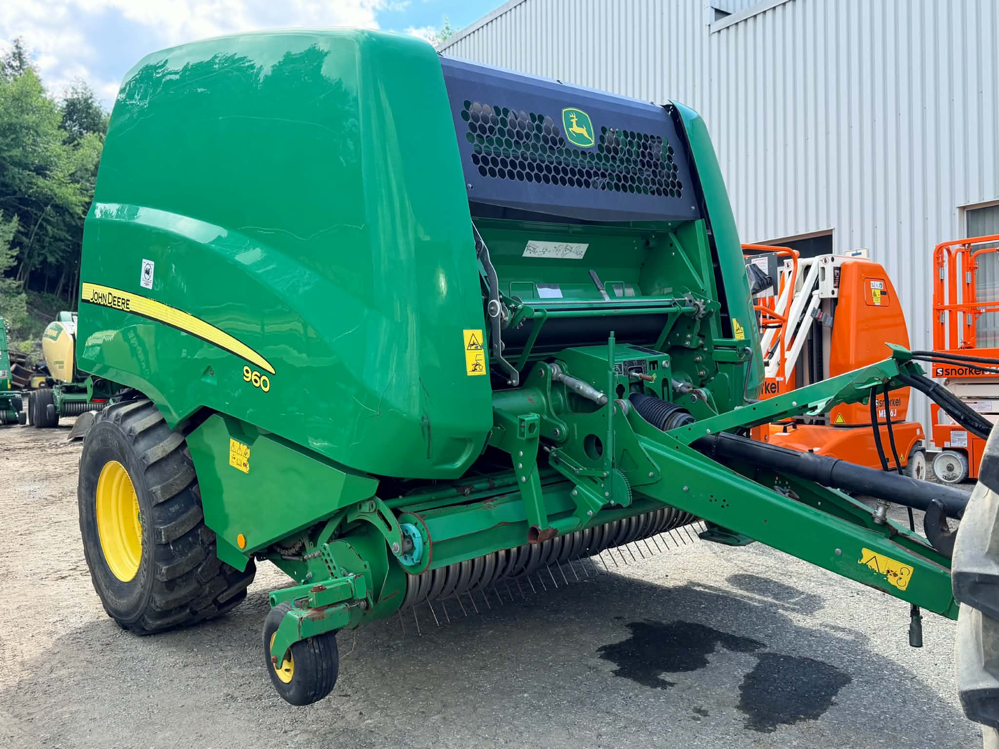 Photo of a 2013 John Deere 960